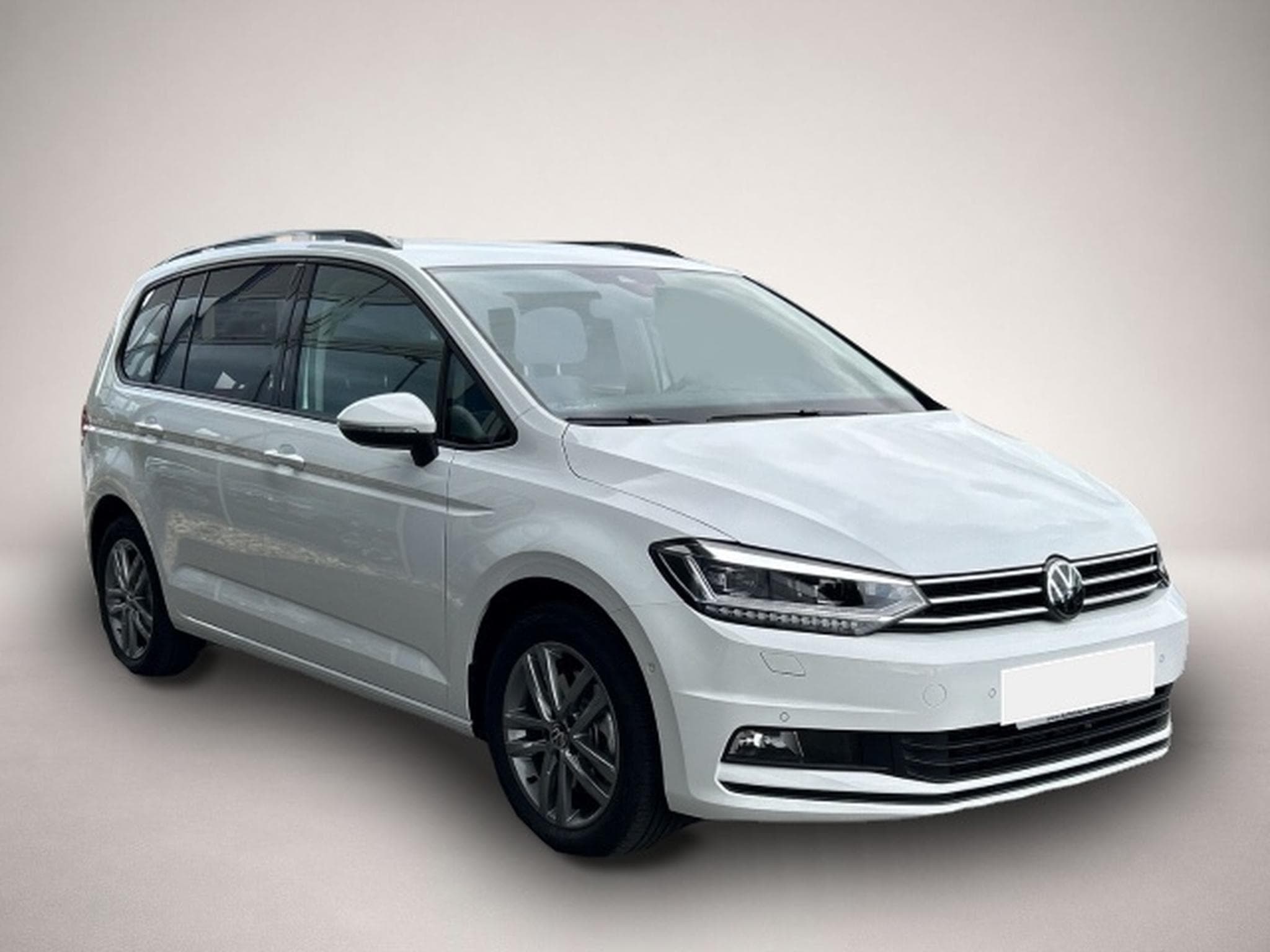 VW Touran (2025) - Photo 2