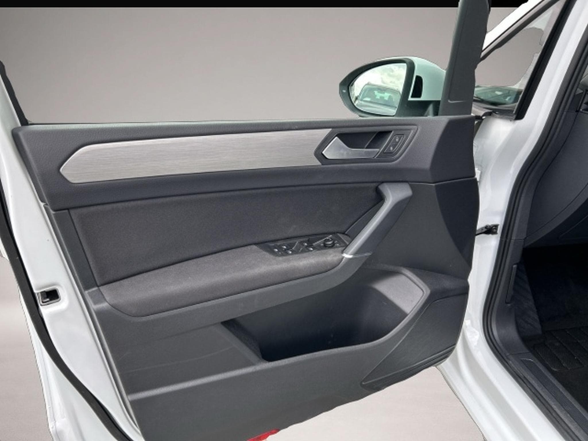 VW Touran (2025) - Photo 6