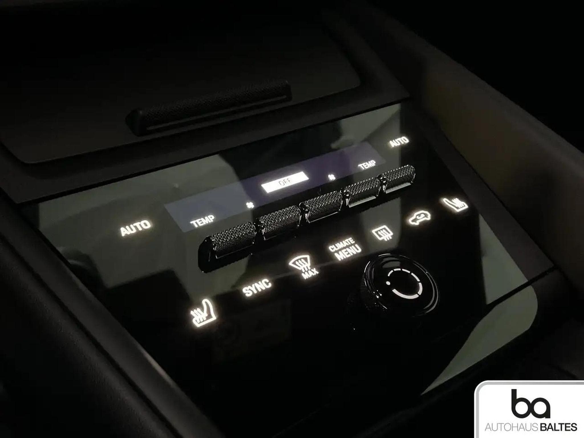 Porsche Macan (2026) - Photo 10