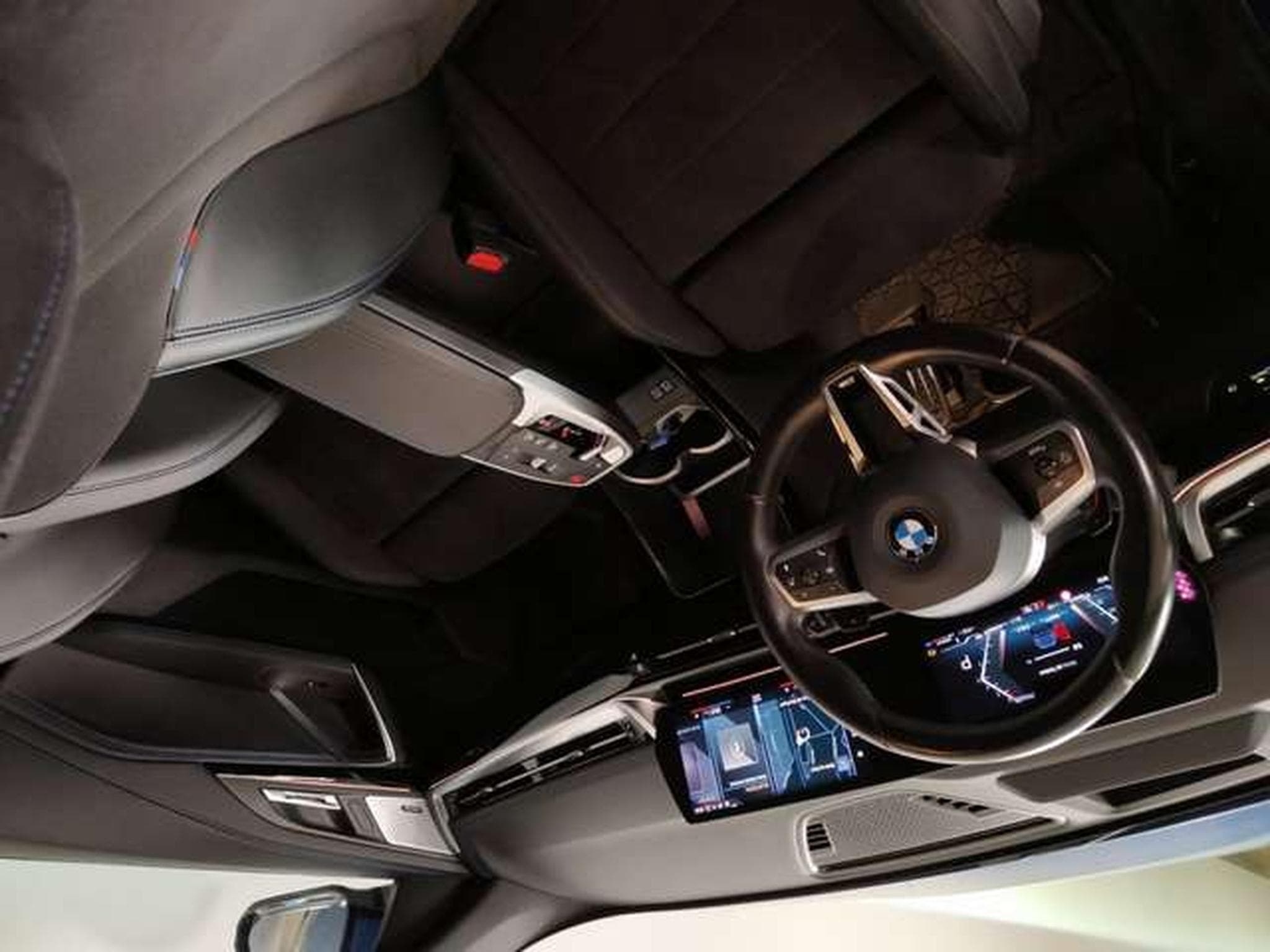 BMW X1 xDrive23d DAB LED (2022) - Photo 13