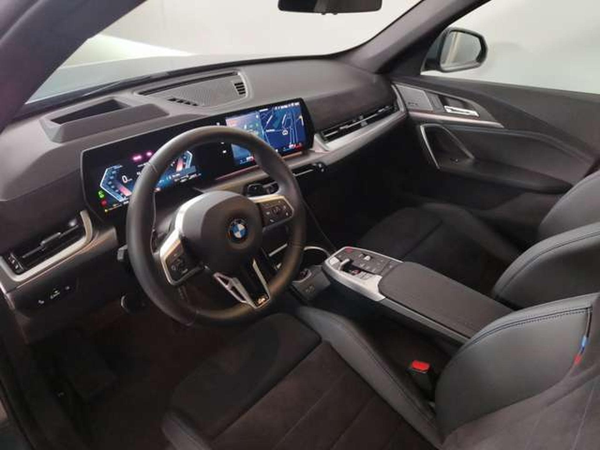 BMW X1 xDrive23d Head-Up HK HiFi DAB (2025) - Photo 12