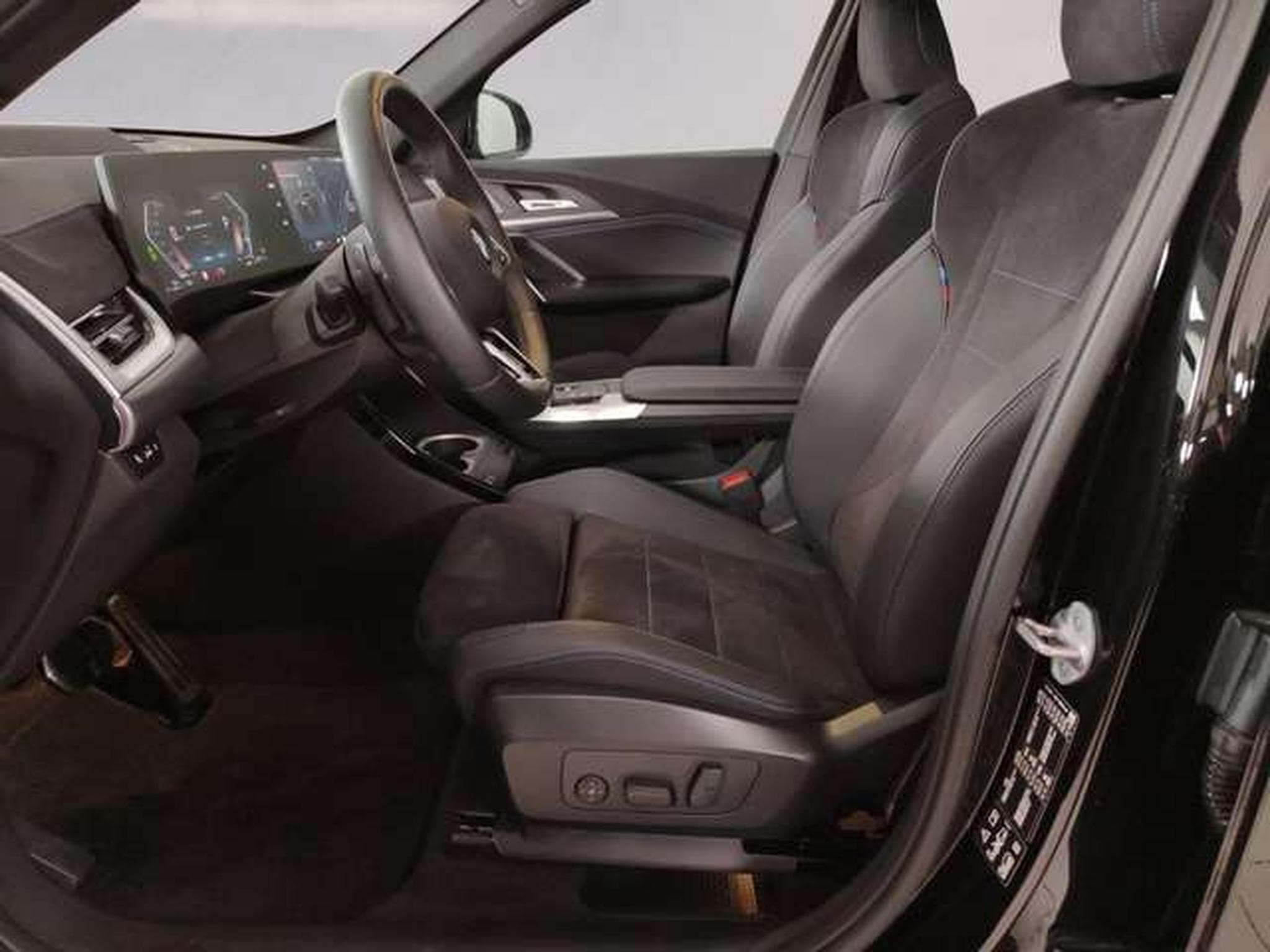BMW X1 xDrive23d Head-Up HK HiFi DAB (2025) - Photo 7