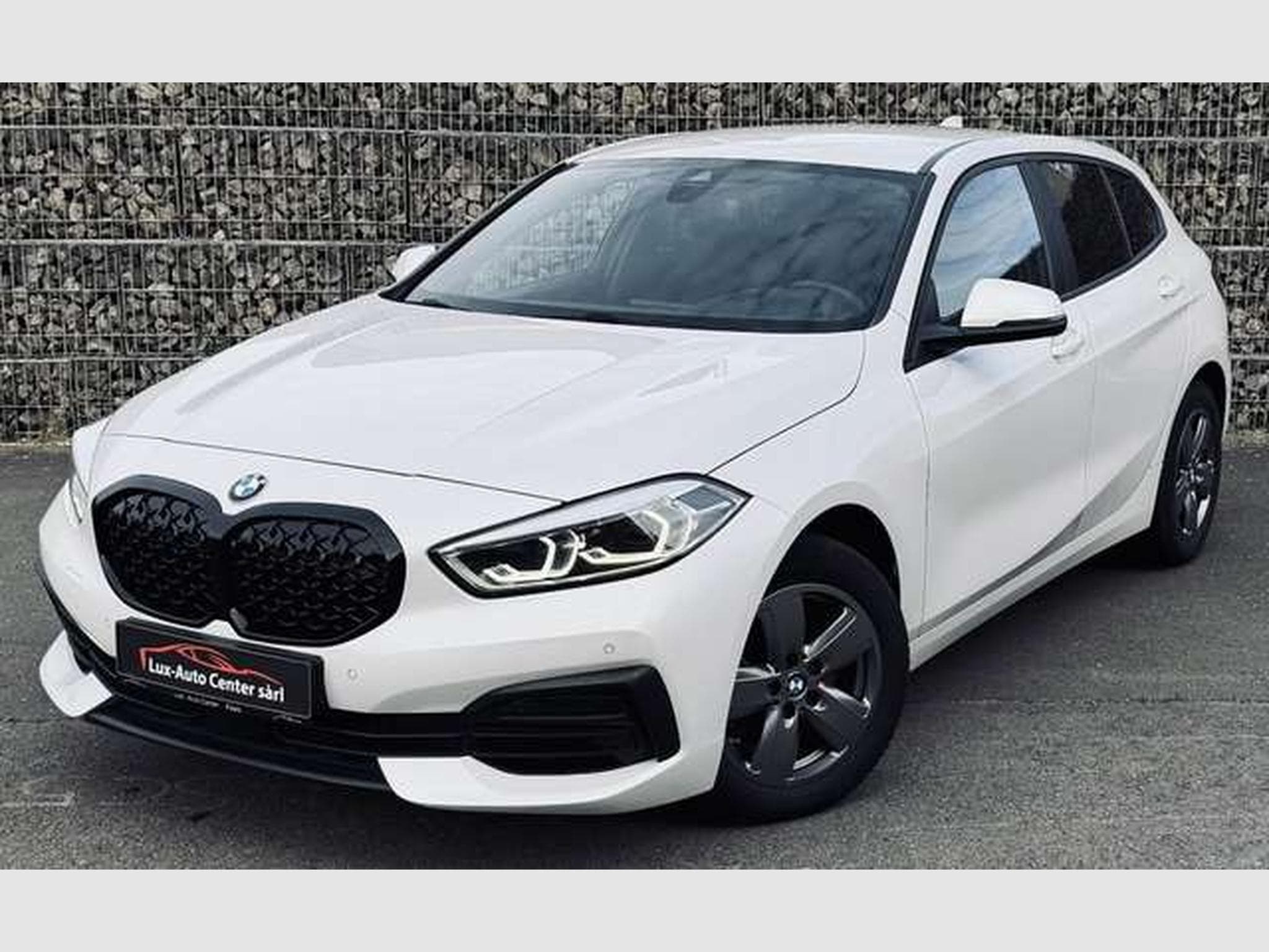 BMW 118 118i Automatique // Révisée Et Garantie 12 Mois✅✅✅ (2021) - Photo 2