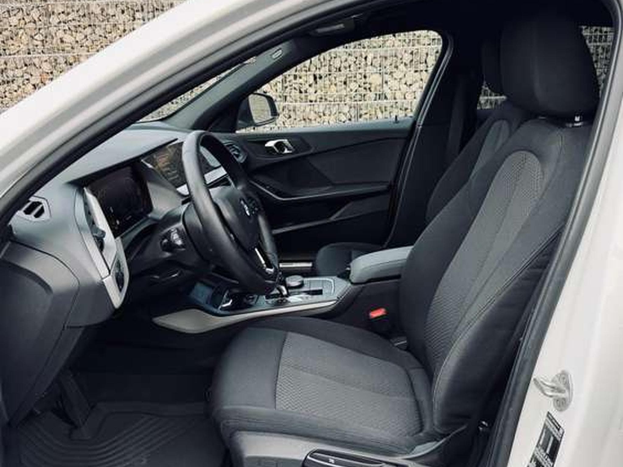 BMW 118 118i Automatique // Révisée Et Garantie 12 Mois✅✅✅ (2021) - Photo 13