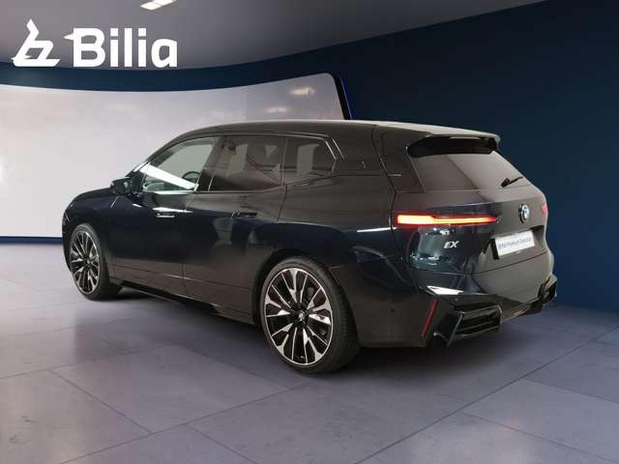 BMW iX xDrive60 M Sportpaket B&W Surround DAB LED (2025) - Photo 4
