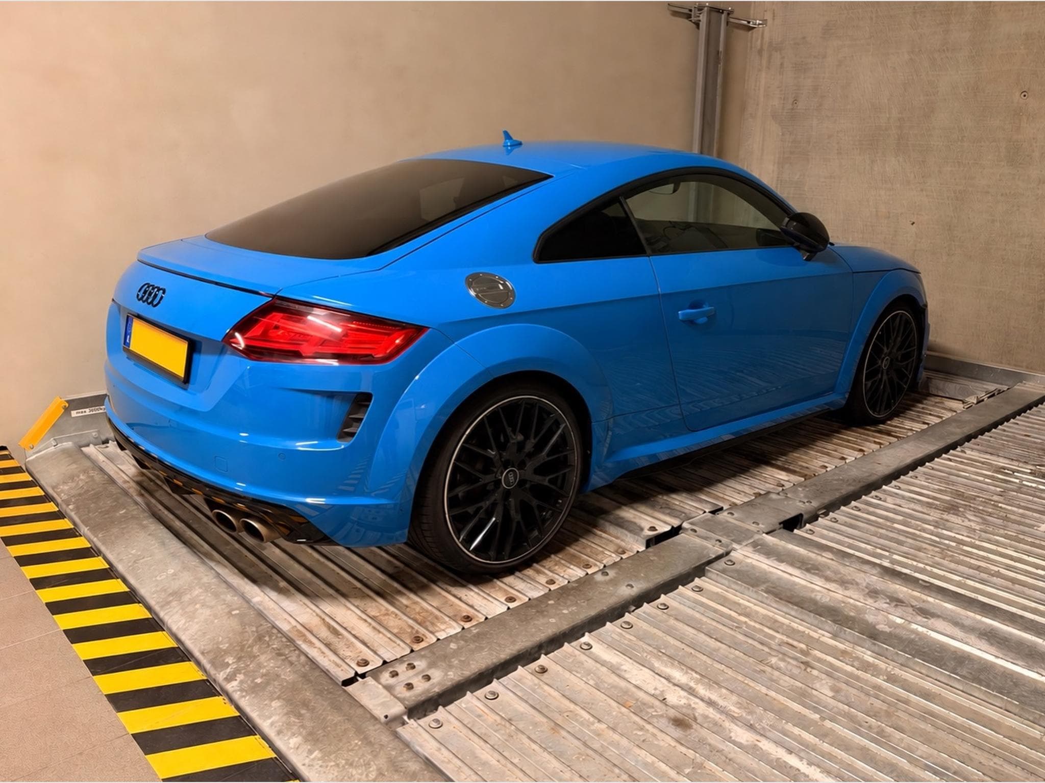 Audi TTS (2019) - Photo 1