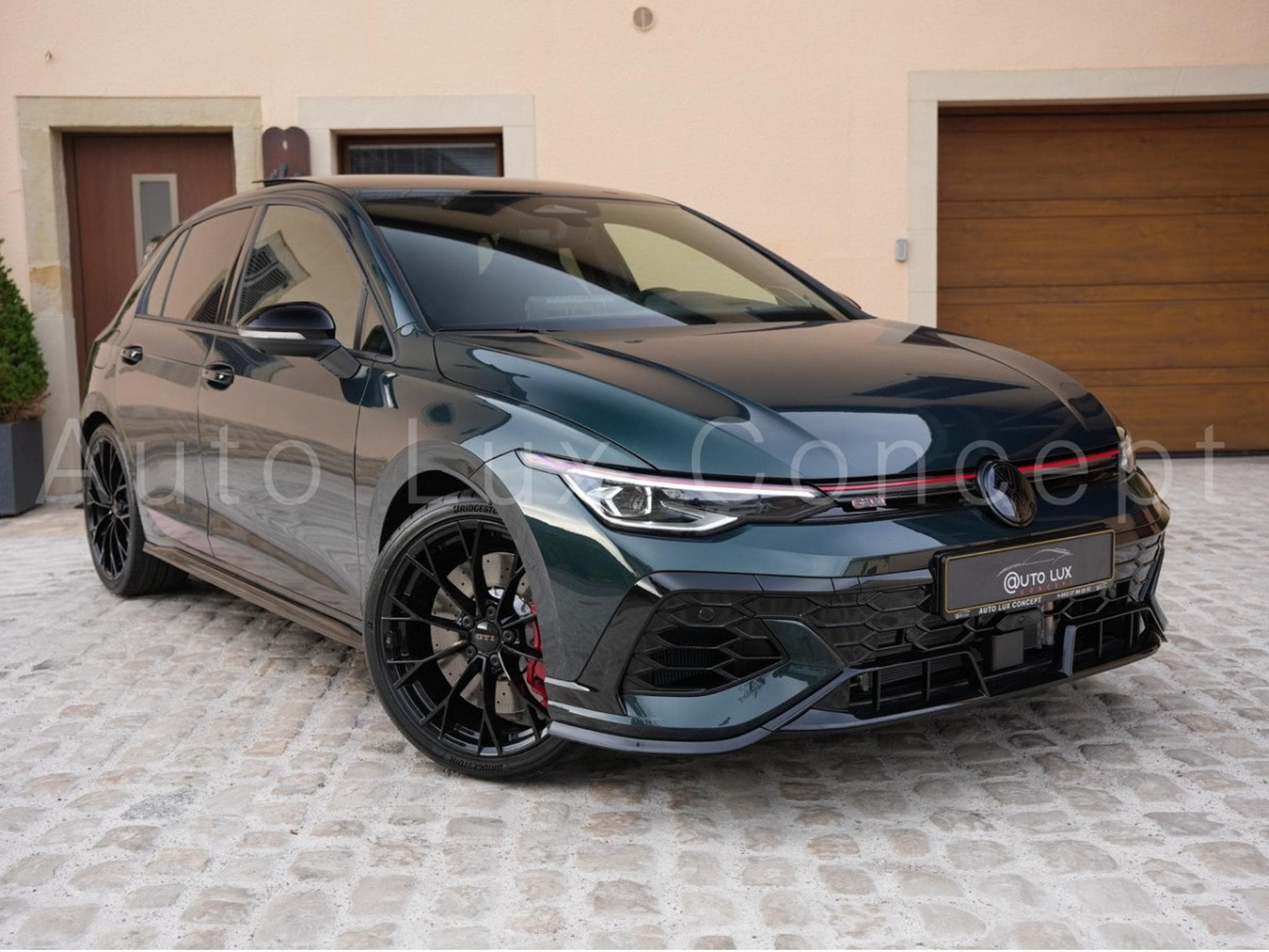 VW Golf GTI Edition 50 Pack Performance (2026) - Photo 2