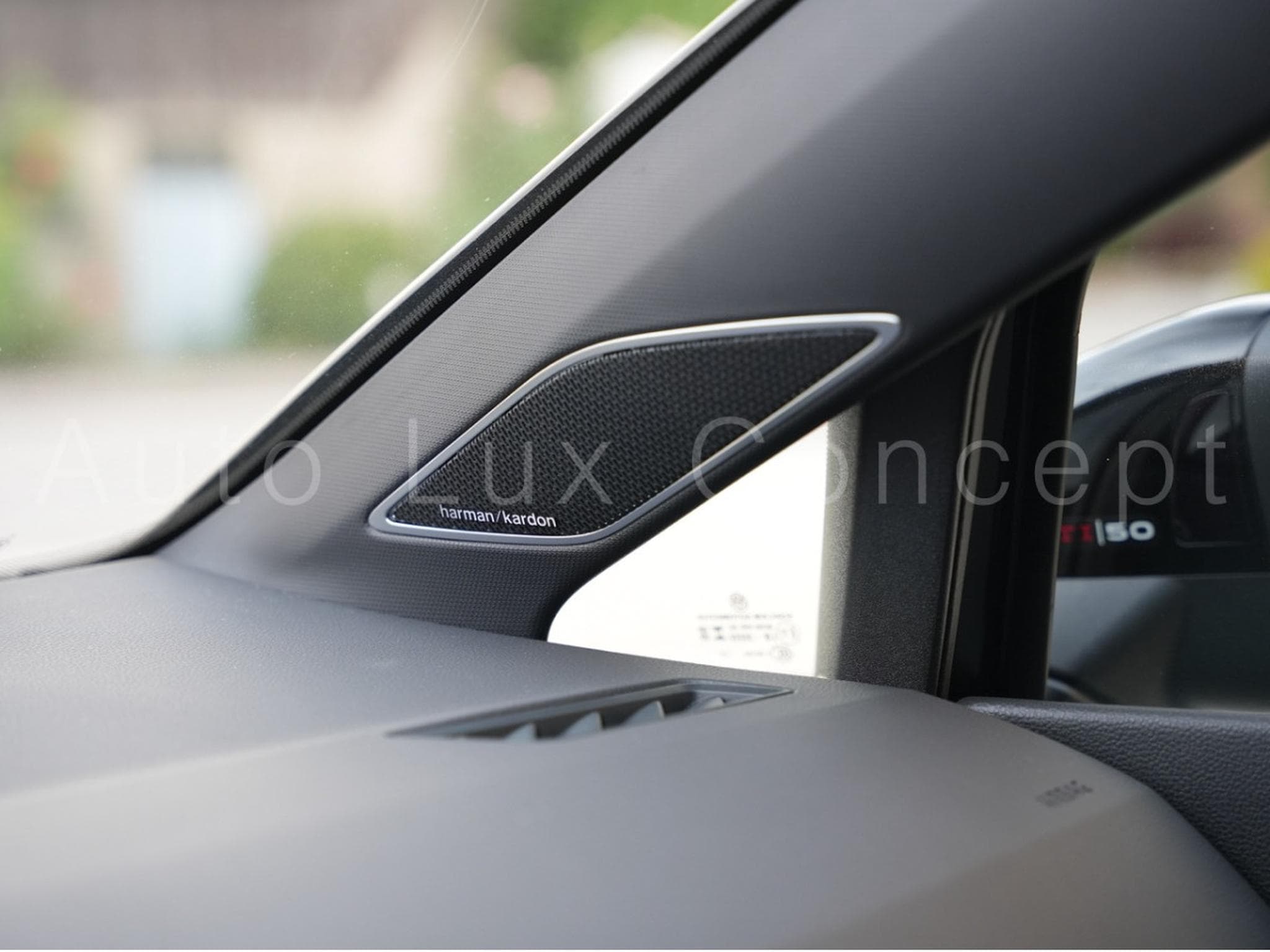 VW Golf GTI Edition 50 Pack Performance (2026) - Photo 25