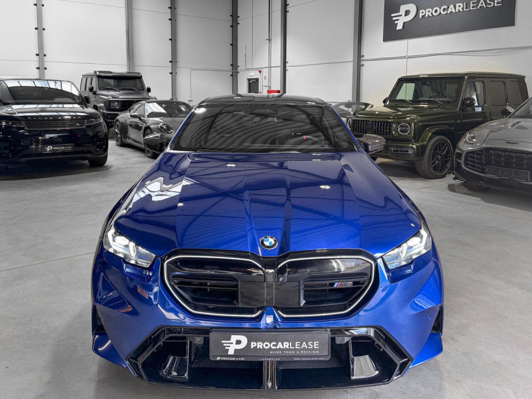 BMW M5 BMW M5 727 CH FACELIFT - M CARBON - BOWERS & WILKINS - PARK (2024) - Foto 3
