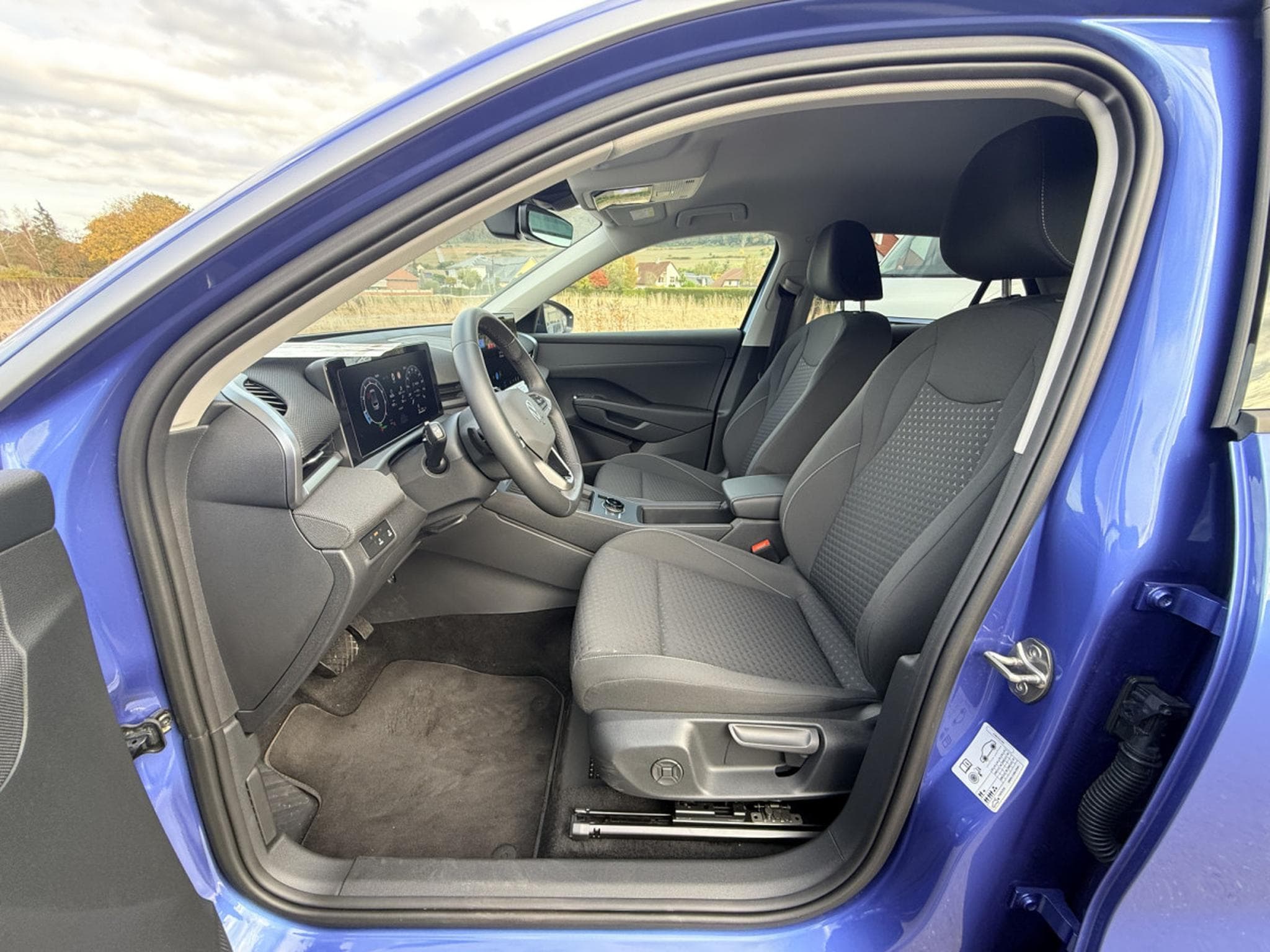 VW T-Roc Life 1.5 eTSI 110 kW / 150 CV Boîte à double embrayage 7 vit (2026) - Foto 3