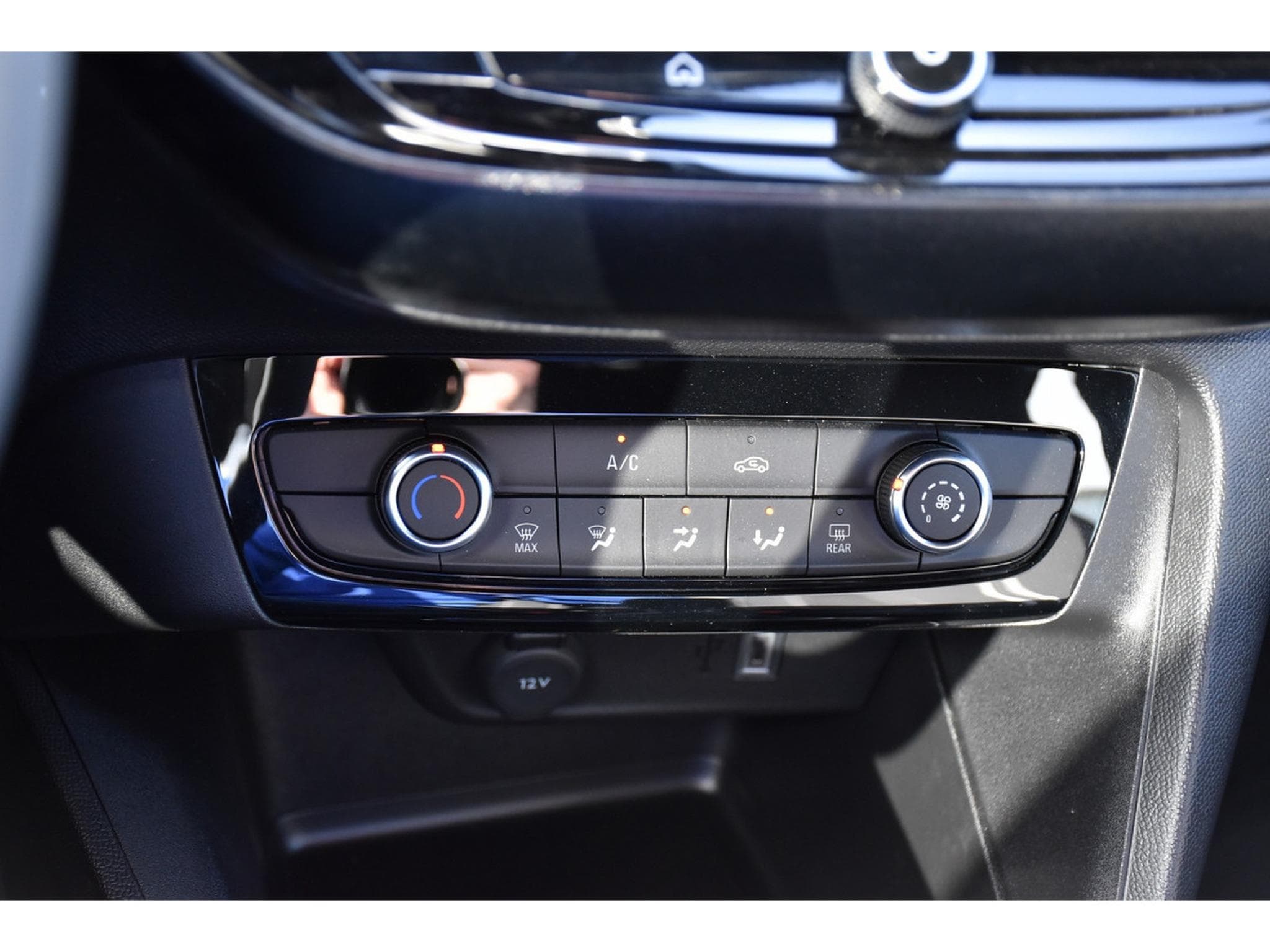 Opel Corsa 1.2 Turbo GS REGUL LANE SIDE CAM NEUVE (2025) - Foto 15
