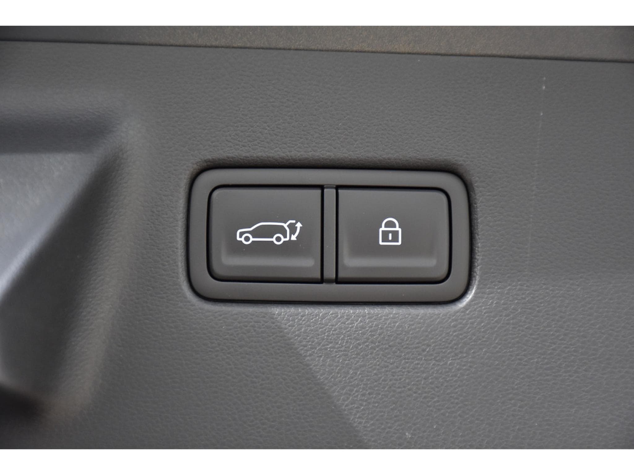 Hyundai Santa Fe 1.6 T-GDI HEV 4WD Calligraphy 7 PL. PANO MEMO BOSE HUD NEUF (2026) - Photo 24