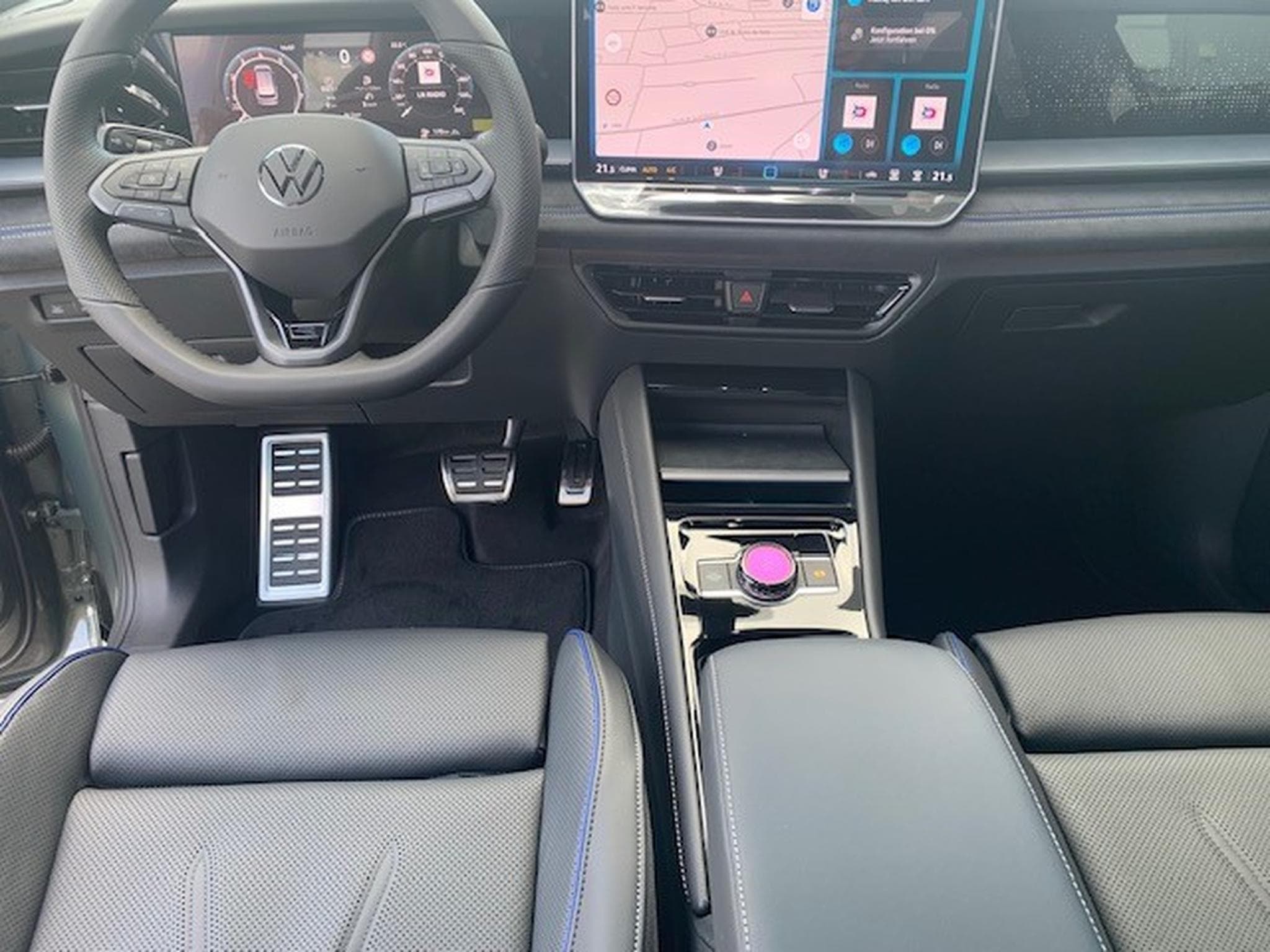 VW Tayron R-LINE BLACK STYLE 2.0TSI 204CV 4MOTION DSG7 (2026) - Foto 3