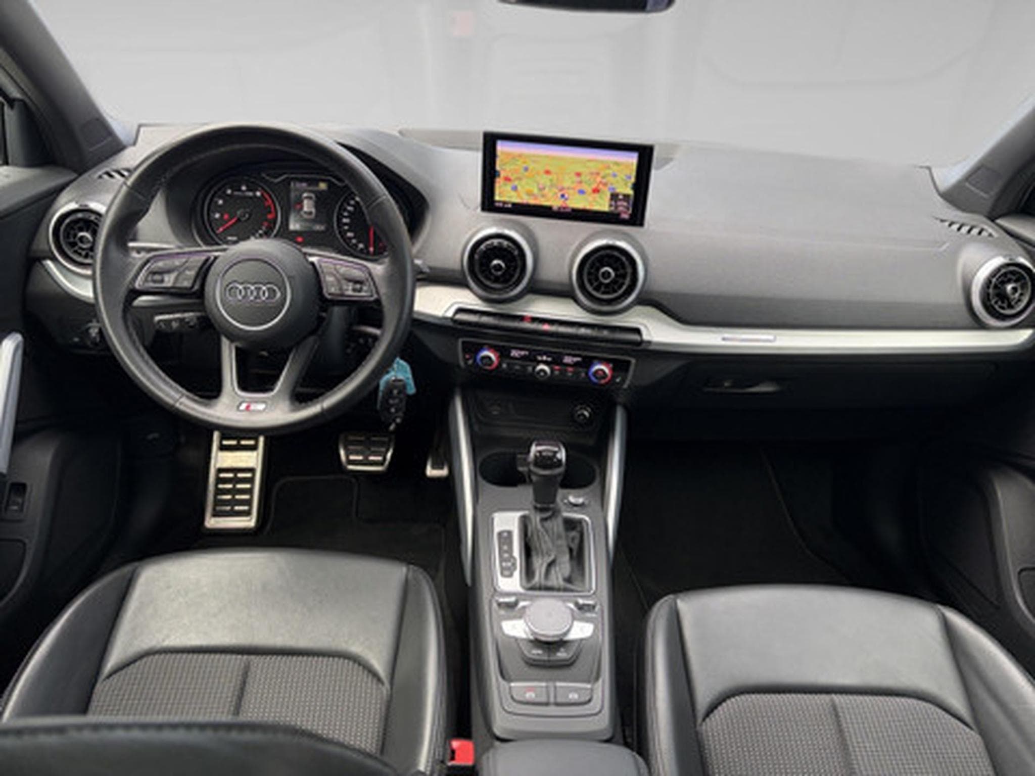 Audi Q2 1.5 35 TFSI S-LINE (2022) - Photo 5