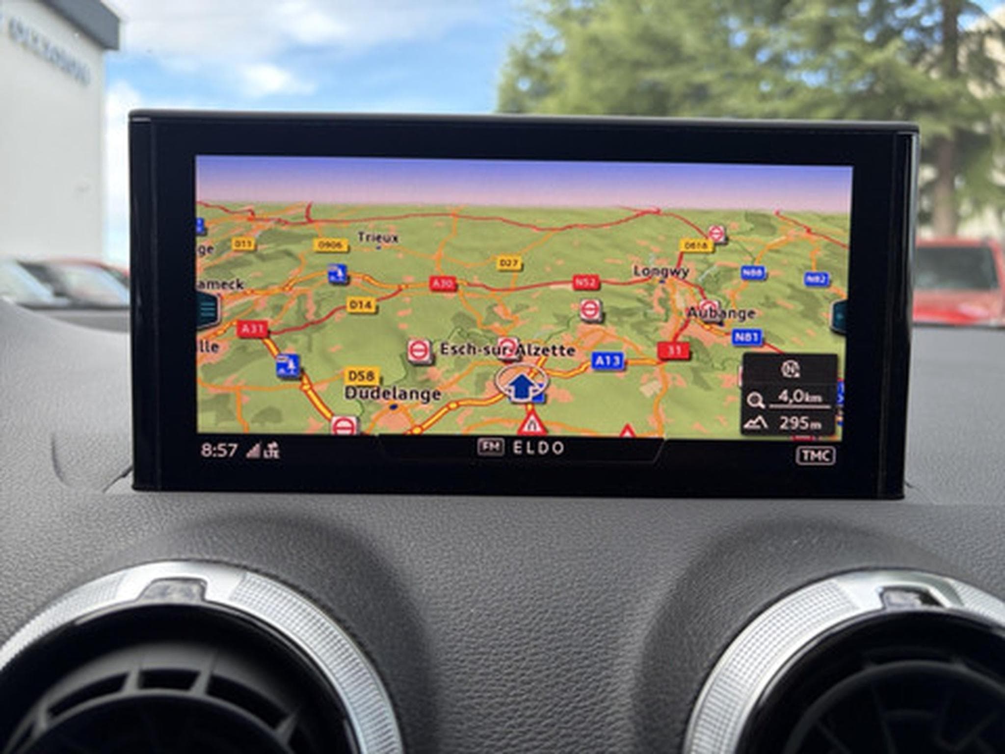 Audi Q2 1.5 35 TFSI S-LINE (2022) - Photo 3