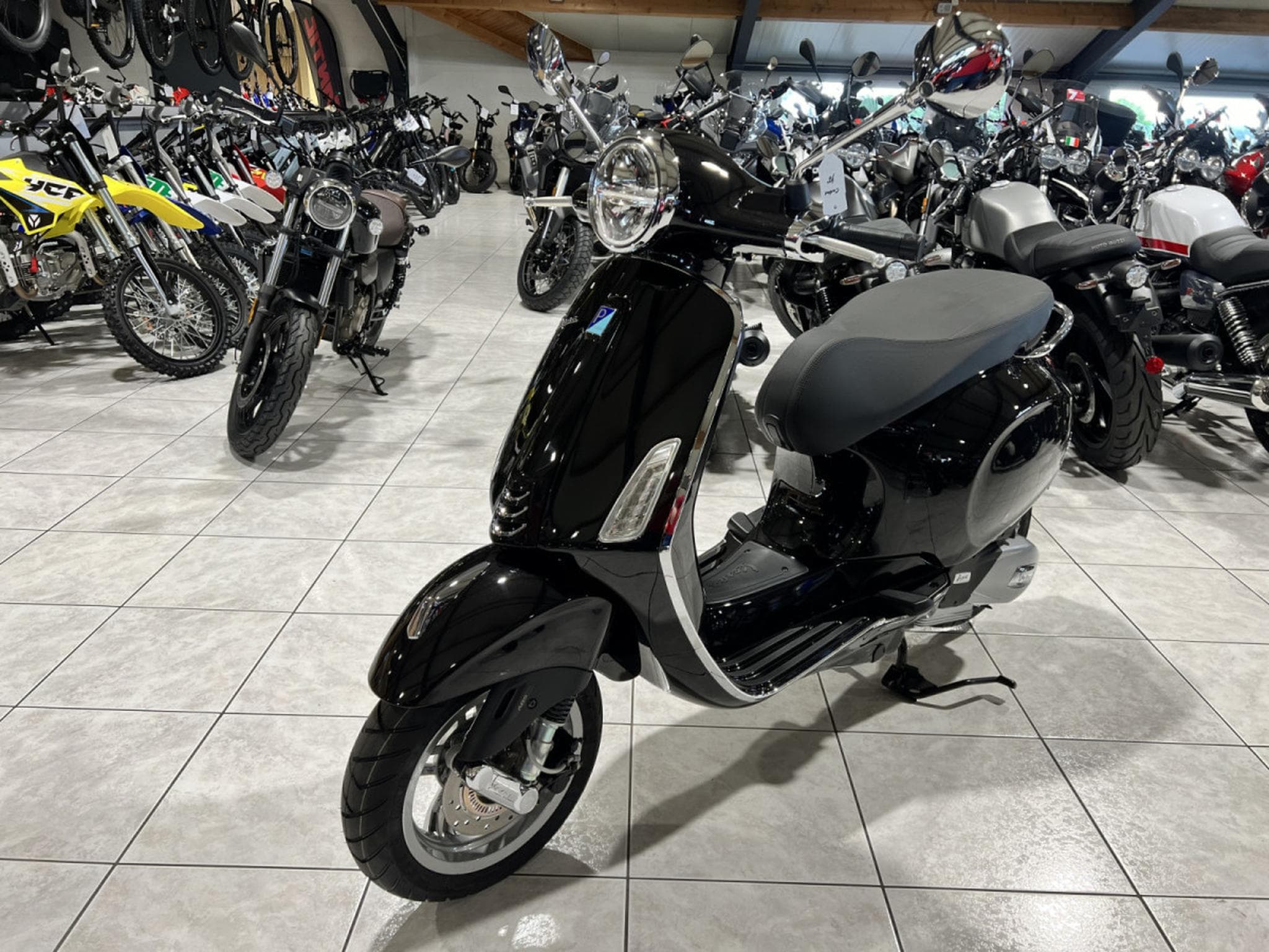 Vespa Primavera E5 + (2026) - Foto 2