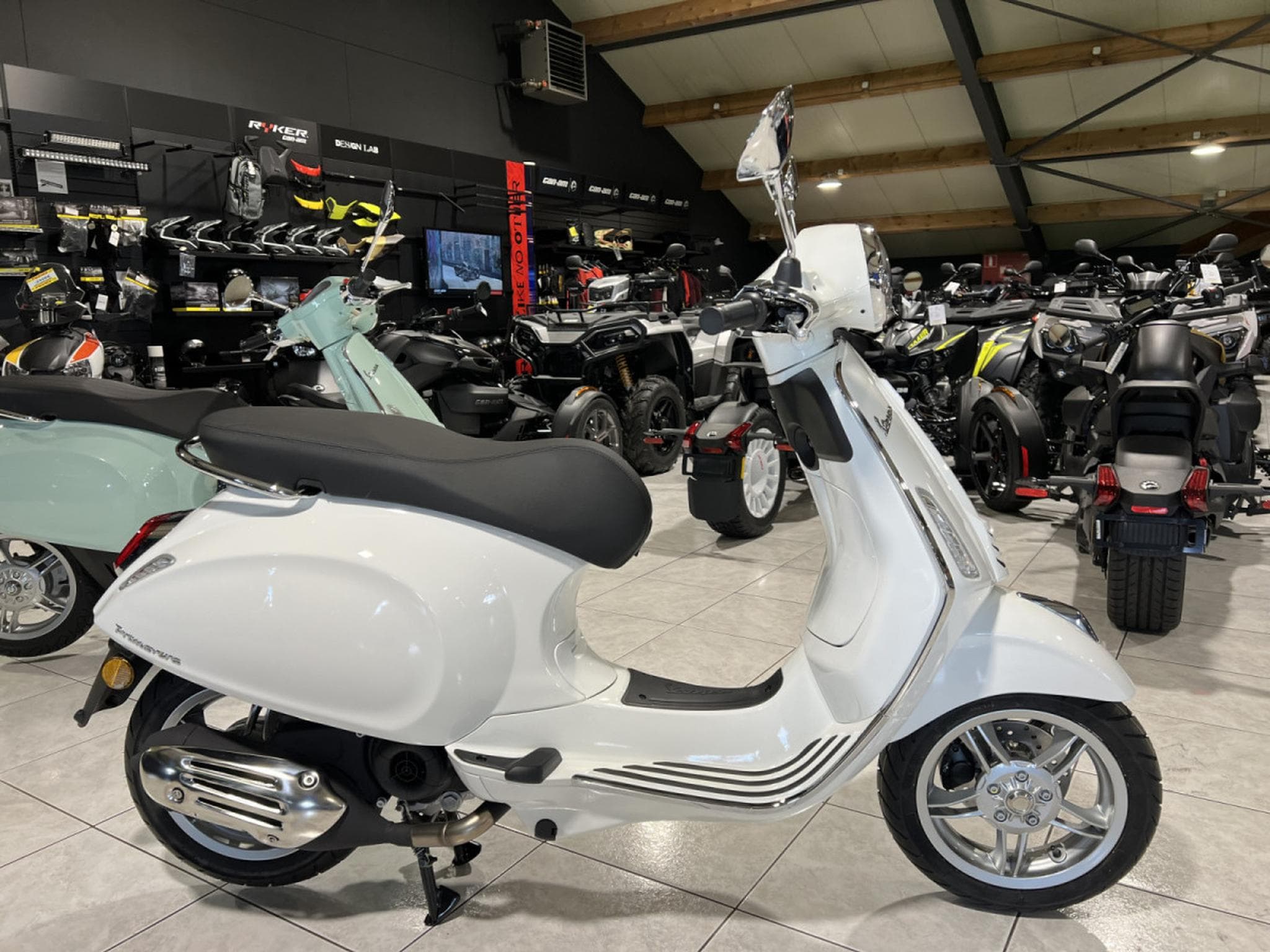 Vespa Primavera (2026) - Foto 1