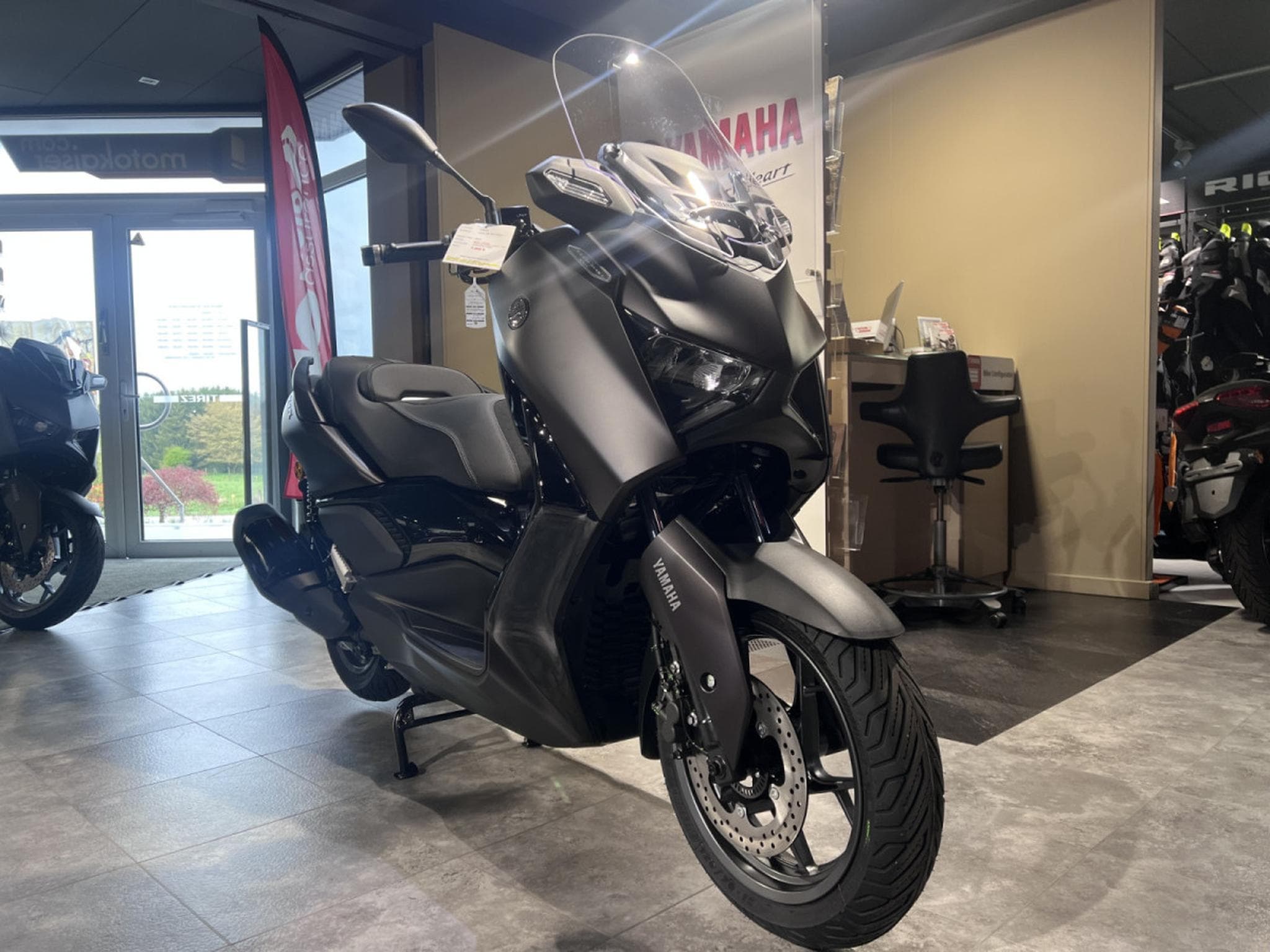 Yamaha X-Max TECH MAX + (2026) - Foto 7