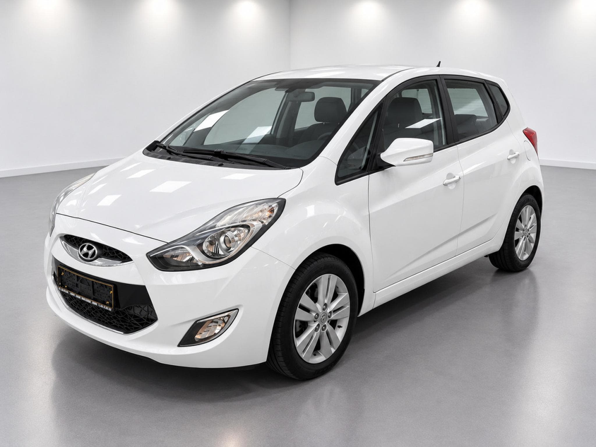 Hyundai ix20 1.4 CRDI 77 Classic blue Navi Pdc Cruise (2011) - Photo 1
