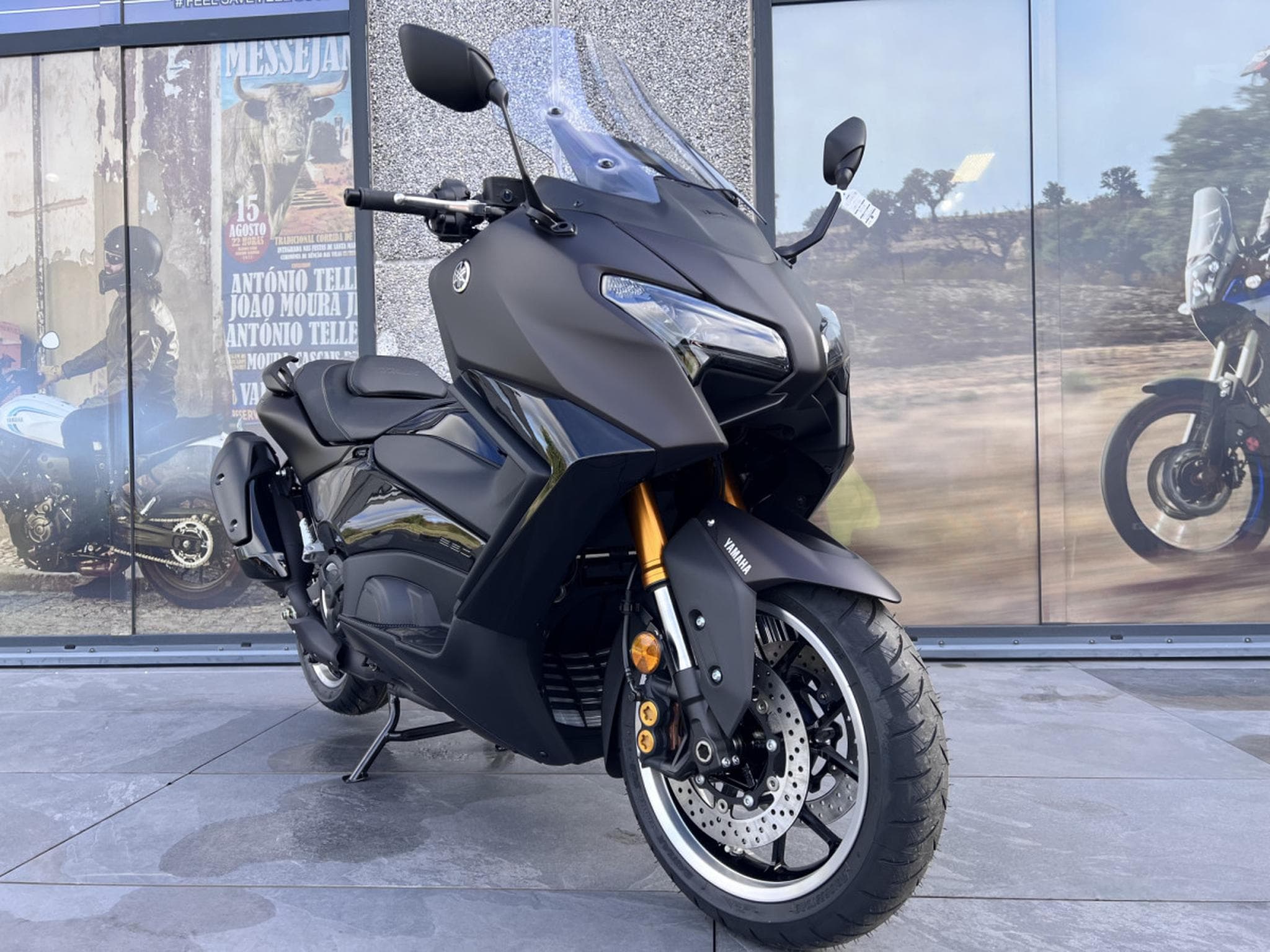 Yamaha T-Max TECHMAX (2026) - Photo 7