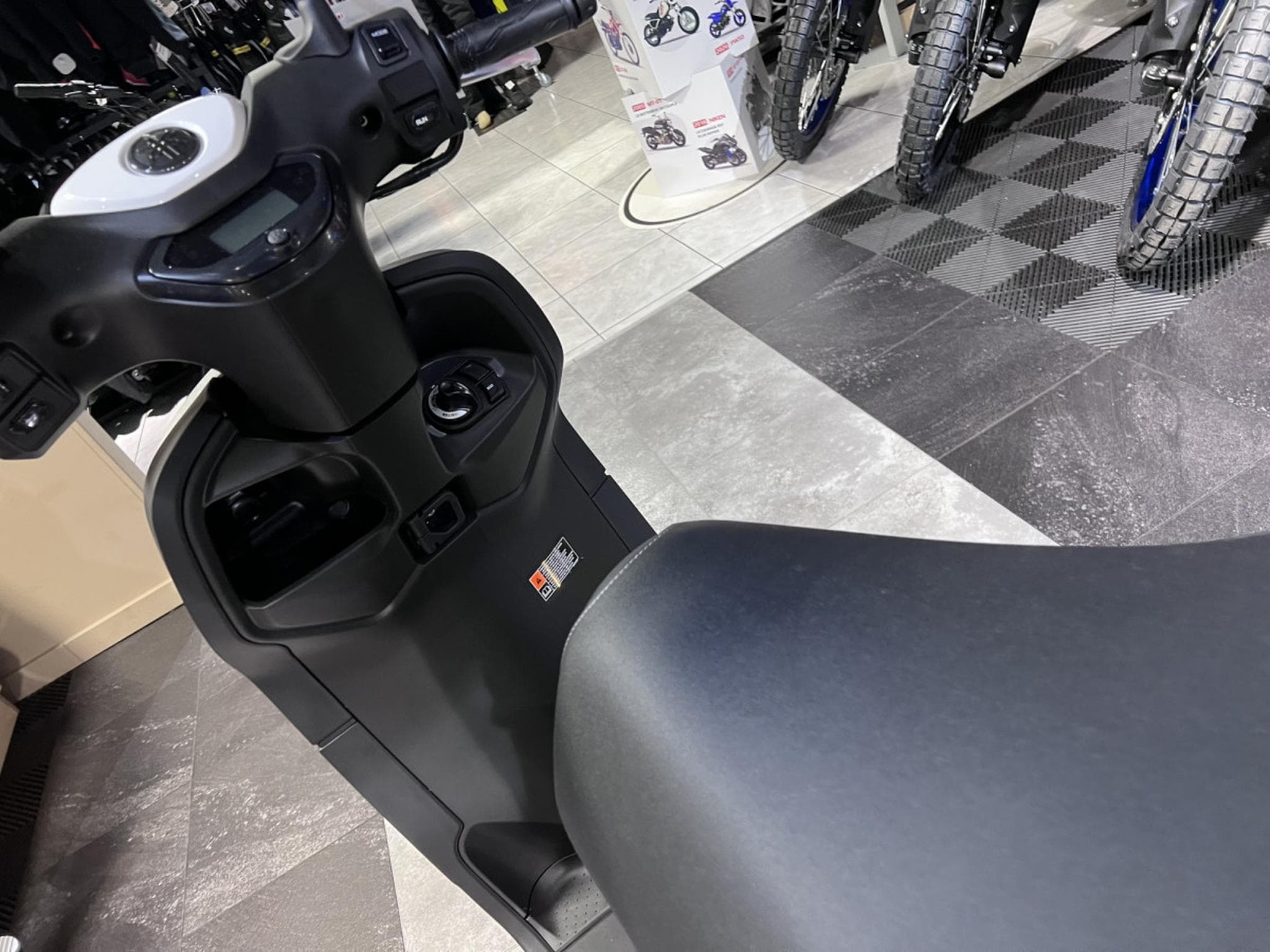 Yamaha Neos (Inclue 2 batteries ) (2026) - Photo 6
