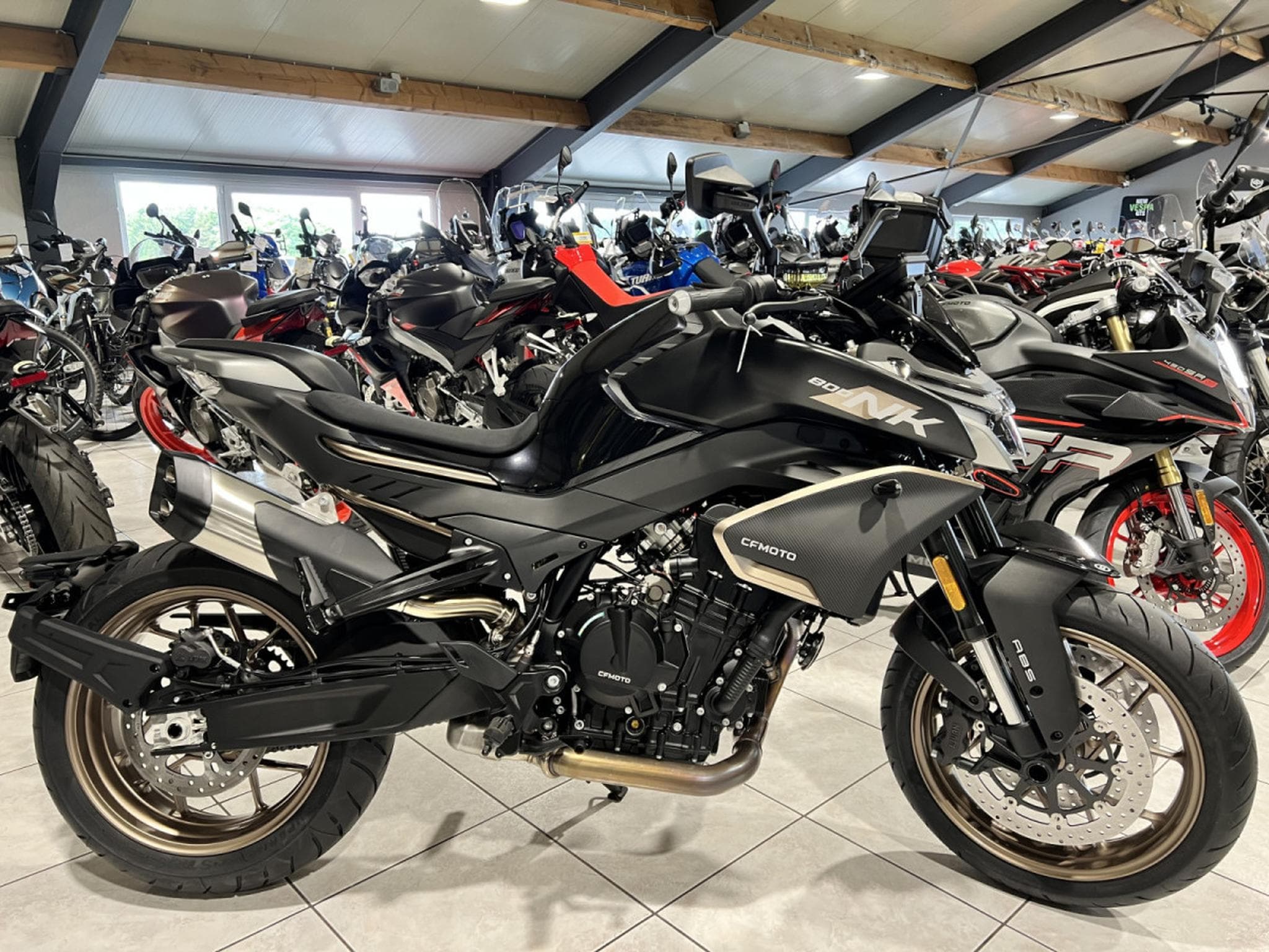 CF Moto 800 NK ADVANCED (2026) - Foto 1