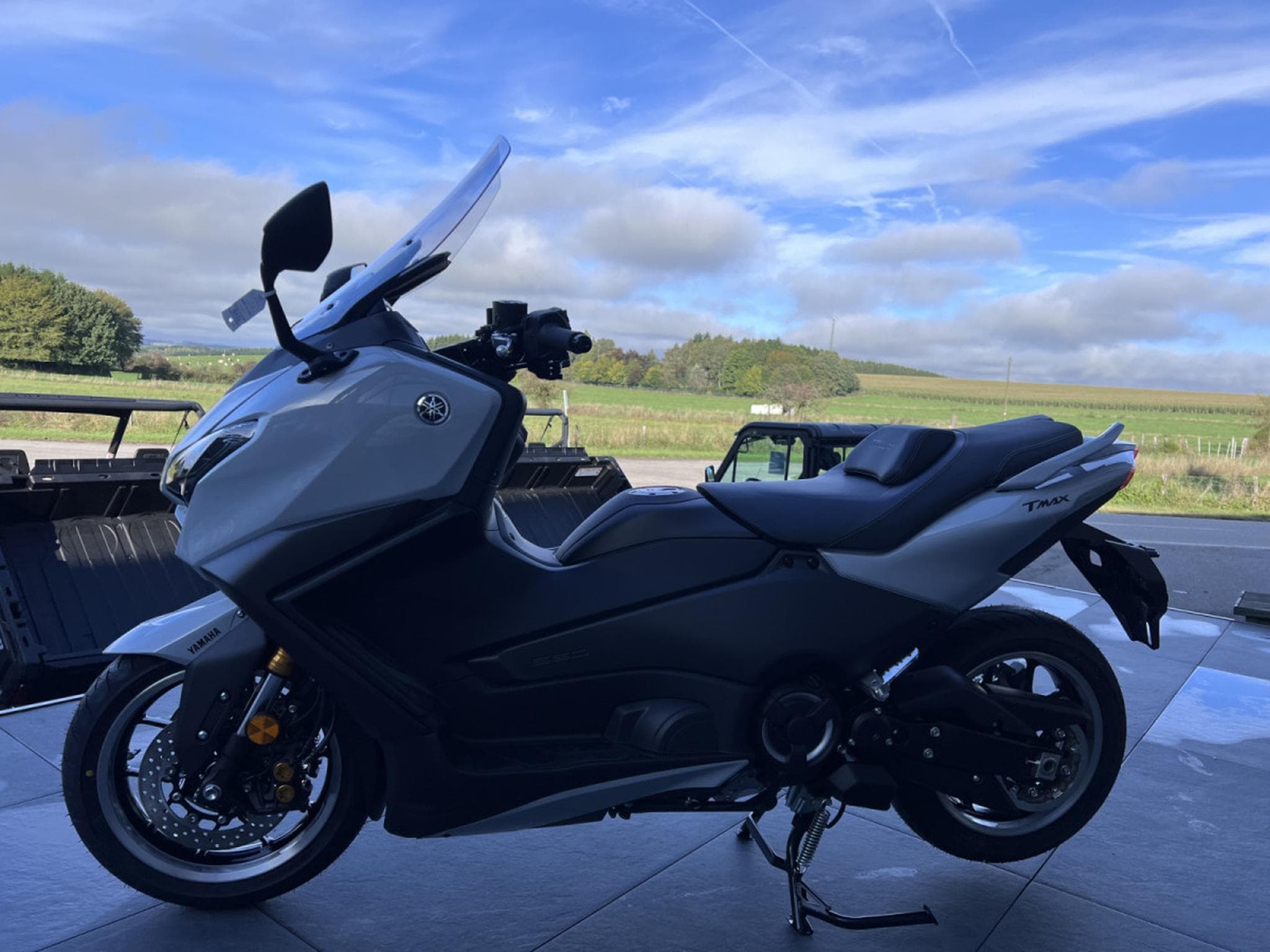 Yamaha T-Max TECHMAX (2026) - Photo 4