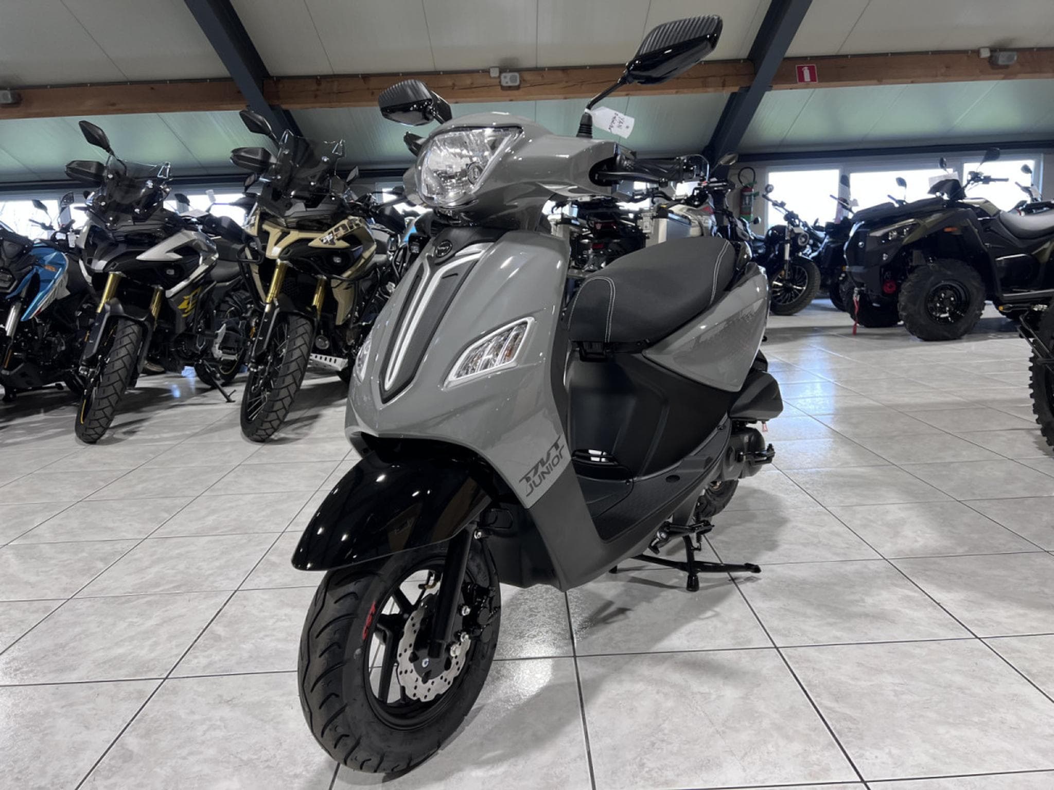 TNT Motor Junior CLASSE B 45 km/h (2026) - Photo 2