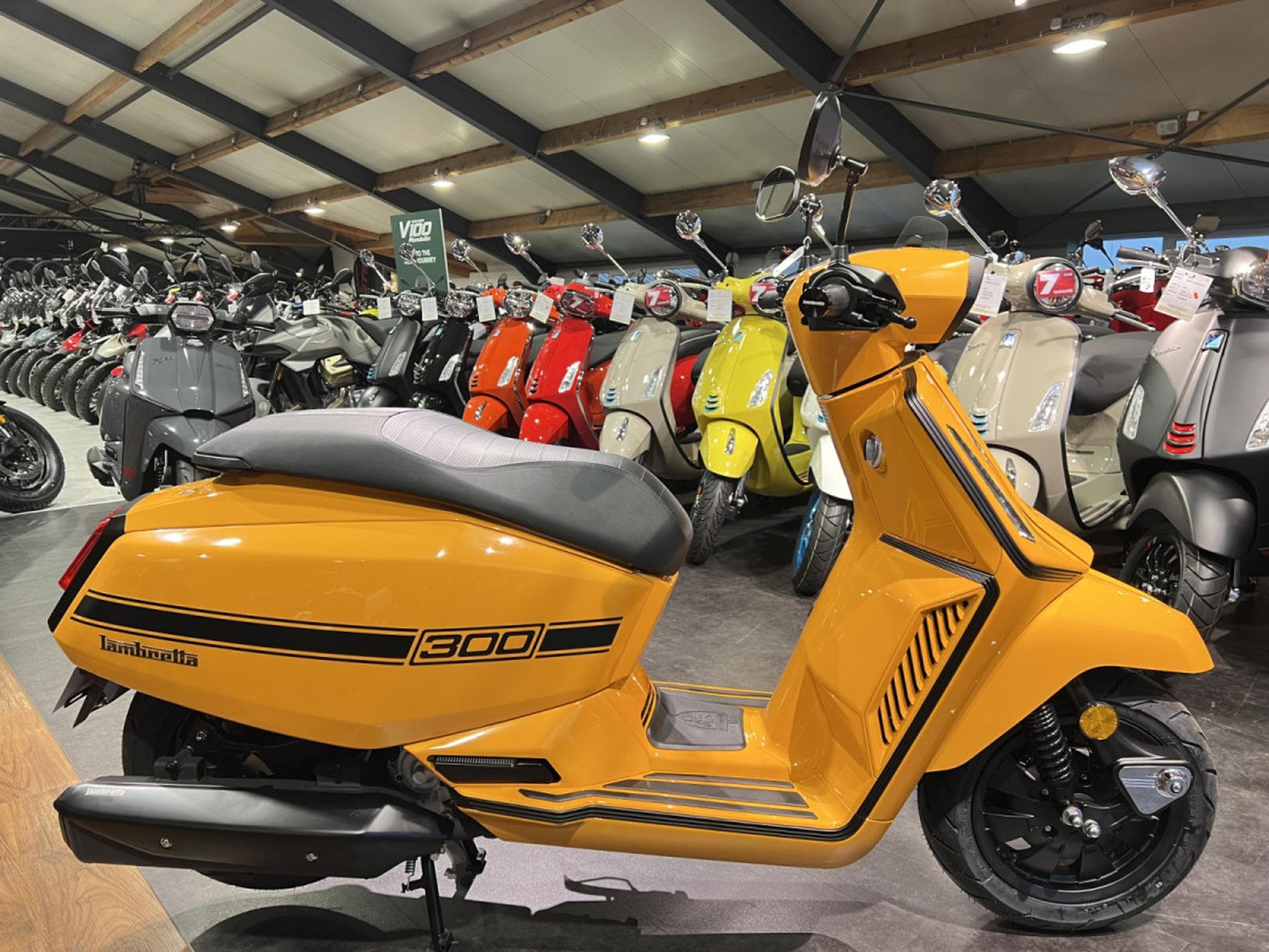 Lambretta X-300 SR (2026) - Photo 1