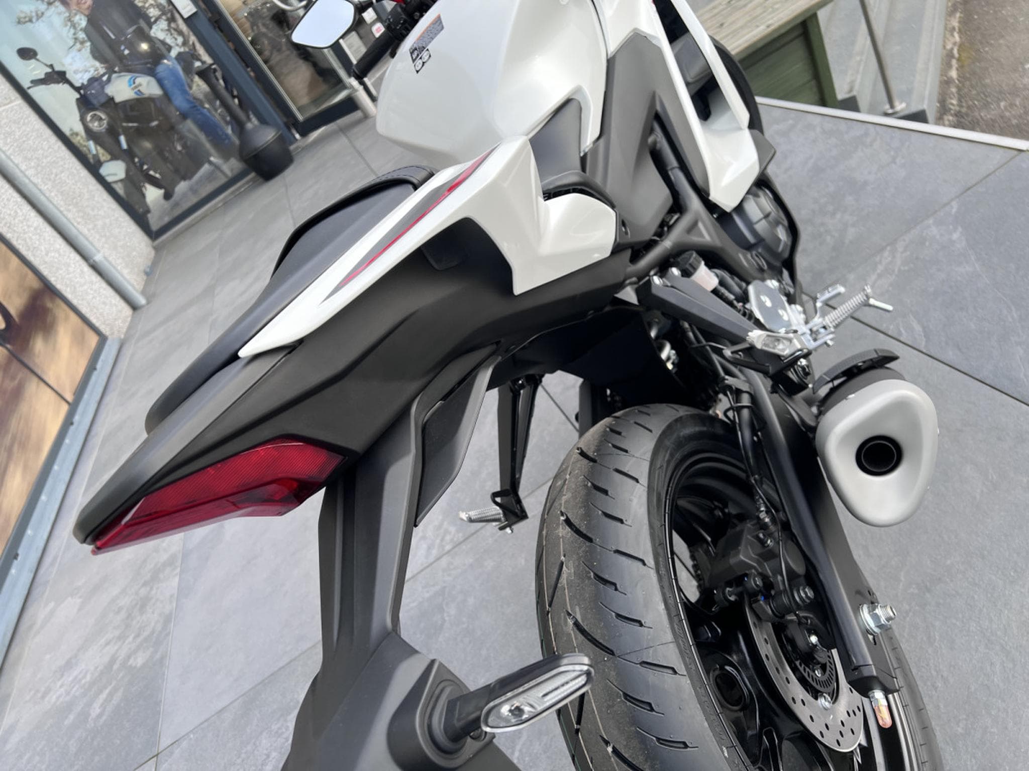 Yamaha YZF-R3 70 TH (2026) - Foto 4