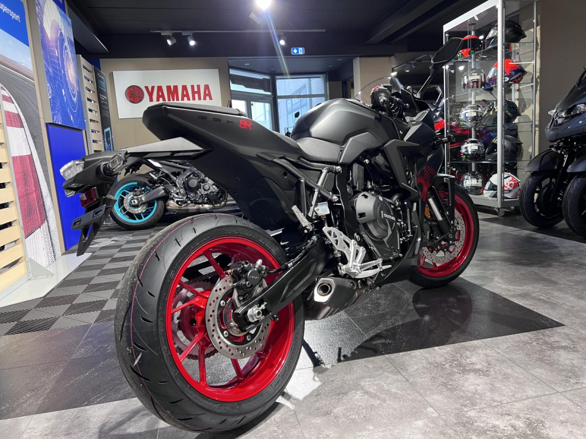 Suzuki GSX-8R (2026) - Foto 3