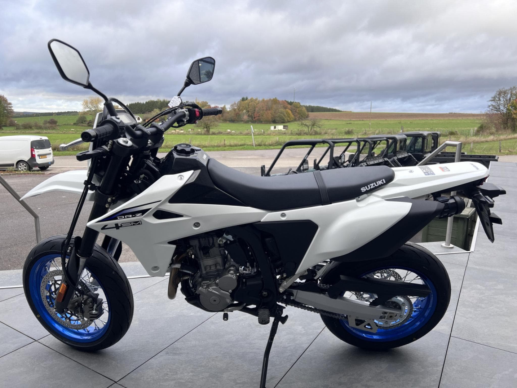 Suzuki DR-Z 400 Supermotard (2026) - Foto 4