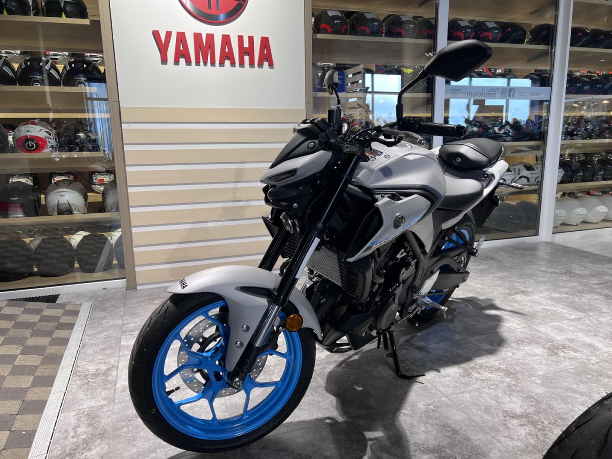 Yamaha MT03 (2026) - Foto 2