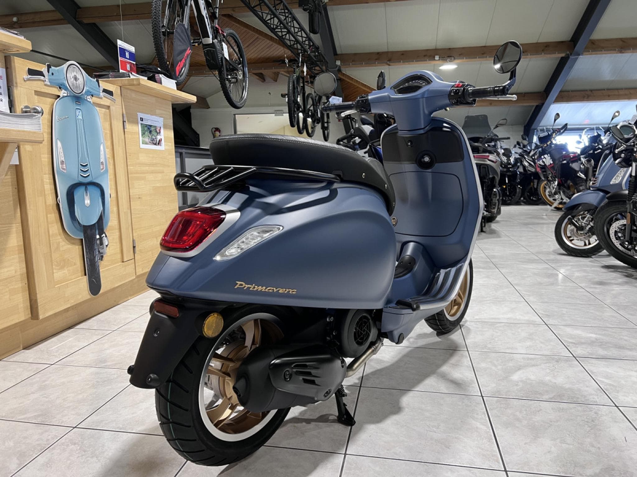 Vespa Primavera Officina 8 (2026) - Photo 3