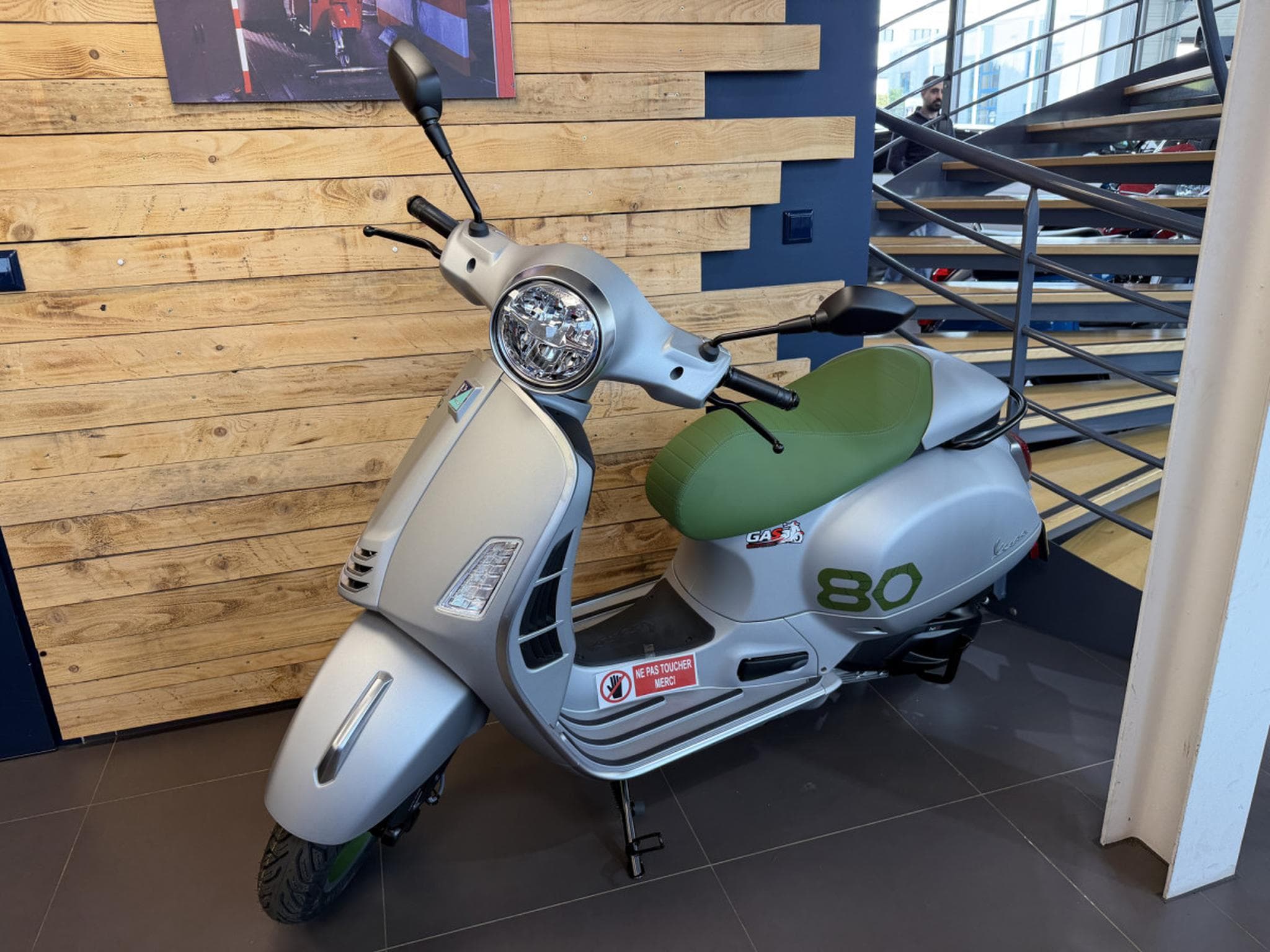 Vespa GTS 310 Ottantesimo 1 / 1946 (2026) - Foto 1