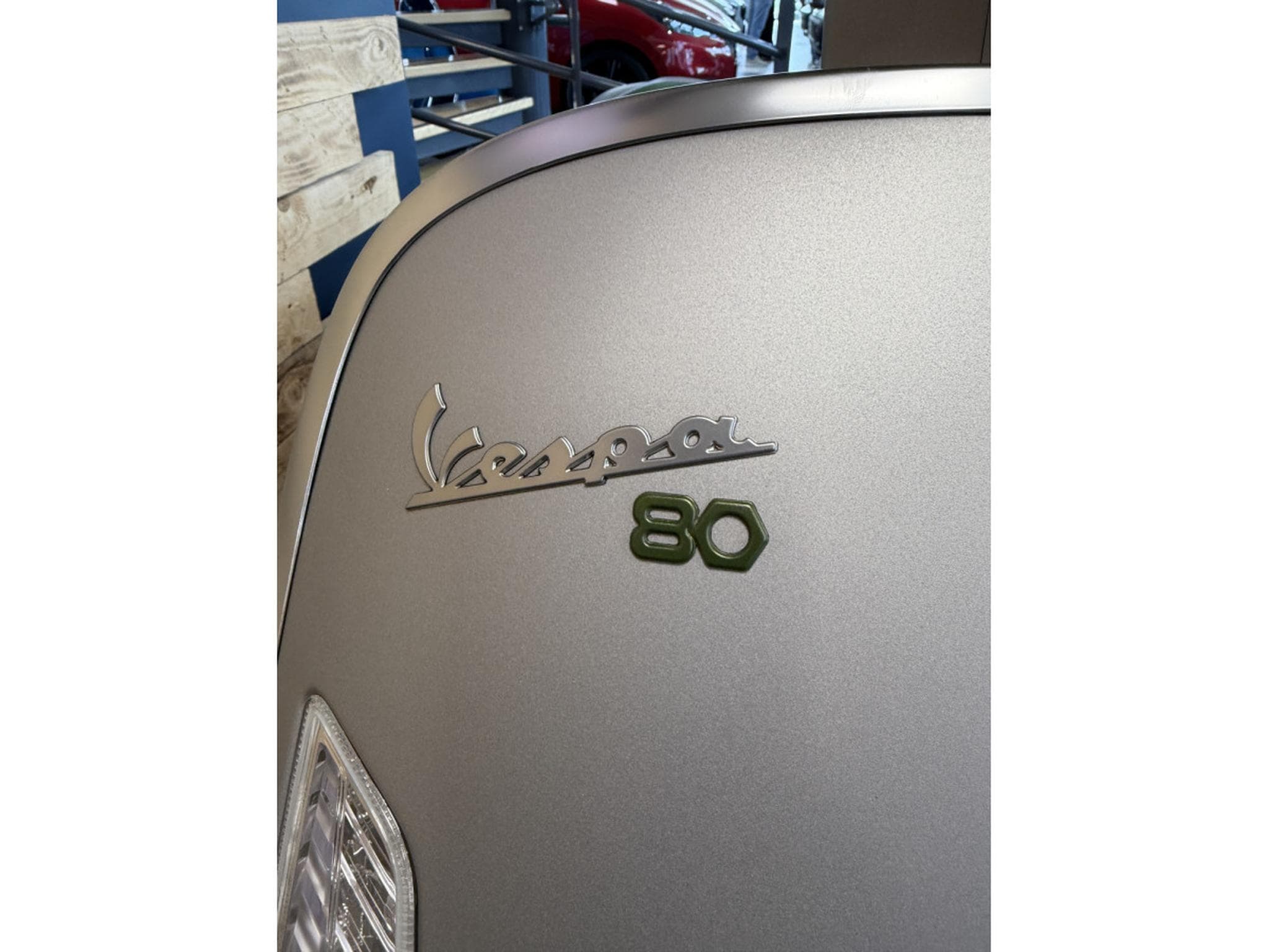 Vespa GTS 310 Ottantesimo 1 / 1946 (2026) - Foto 5