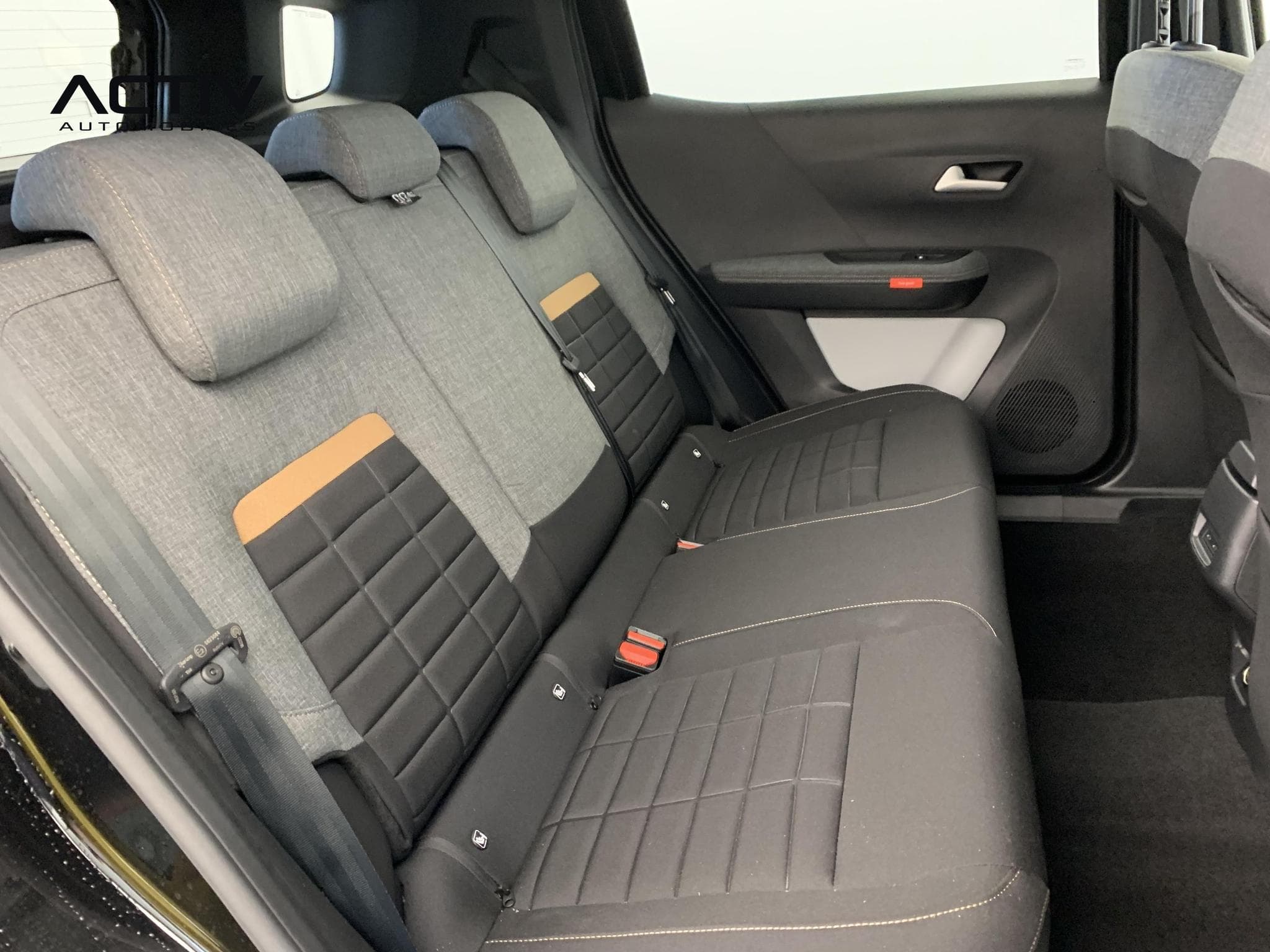 Citroën C3 Aircross Hybride 145 ch Aut Plus (2026) - Photo 10