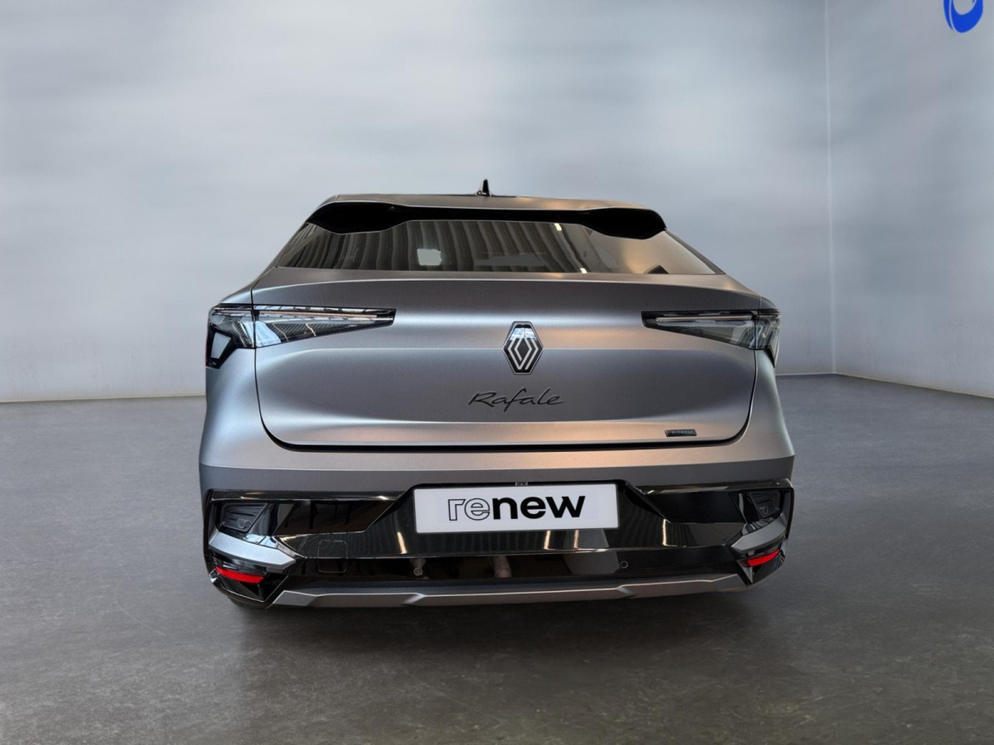 Renault Rafale 1.2 E-Tech Esprit Alpine E-Tech 4x4 plug-in hybrid 300 hp (2026) - Foto 4
