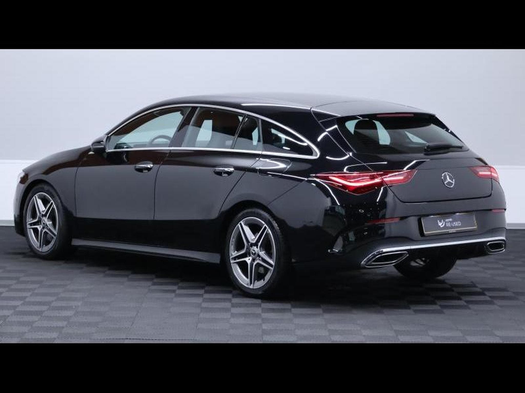 Mercedes CLA 200 d shooting brake AMG Line 8G DCT (2023) - Foto 7