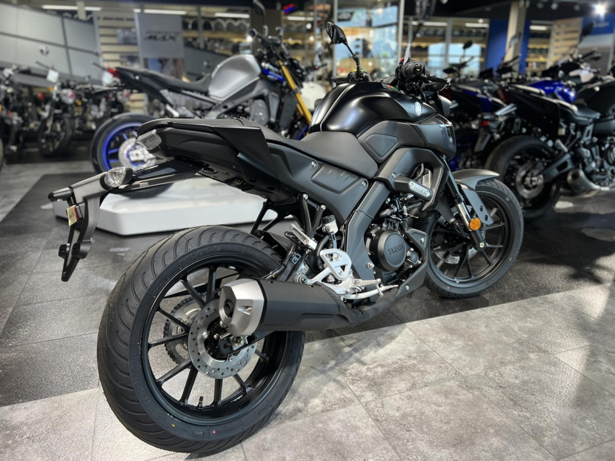 Yamaha MT125 TECH BLACK (2026) - Foto 5