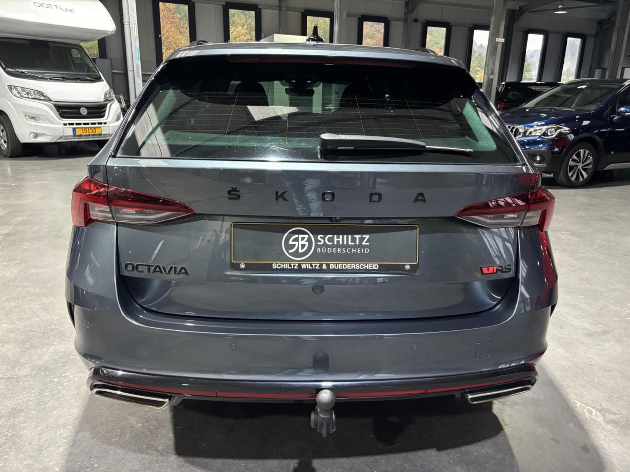 Skoda Octavia VRS 2.0 TSI 245 AT (2021) - Photo 4
