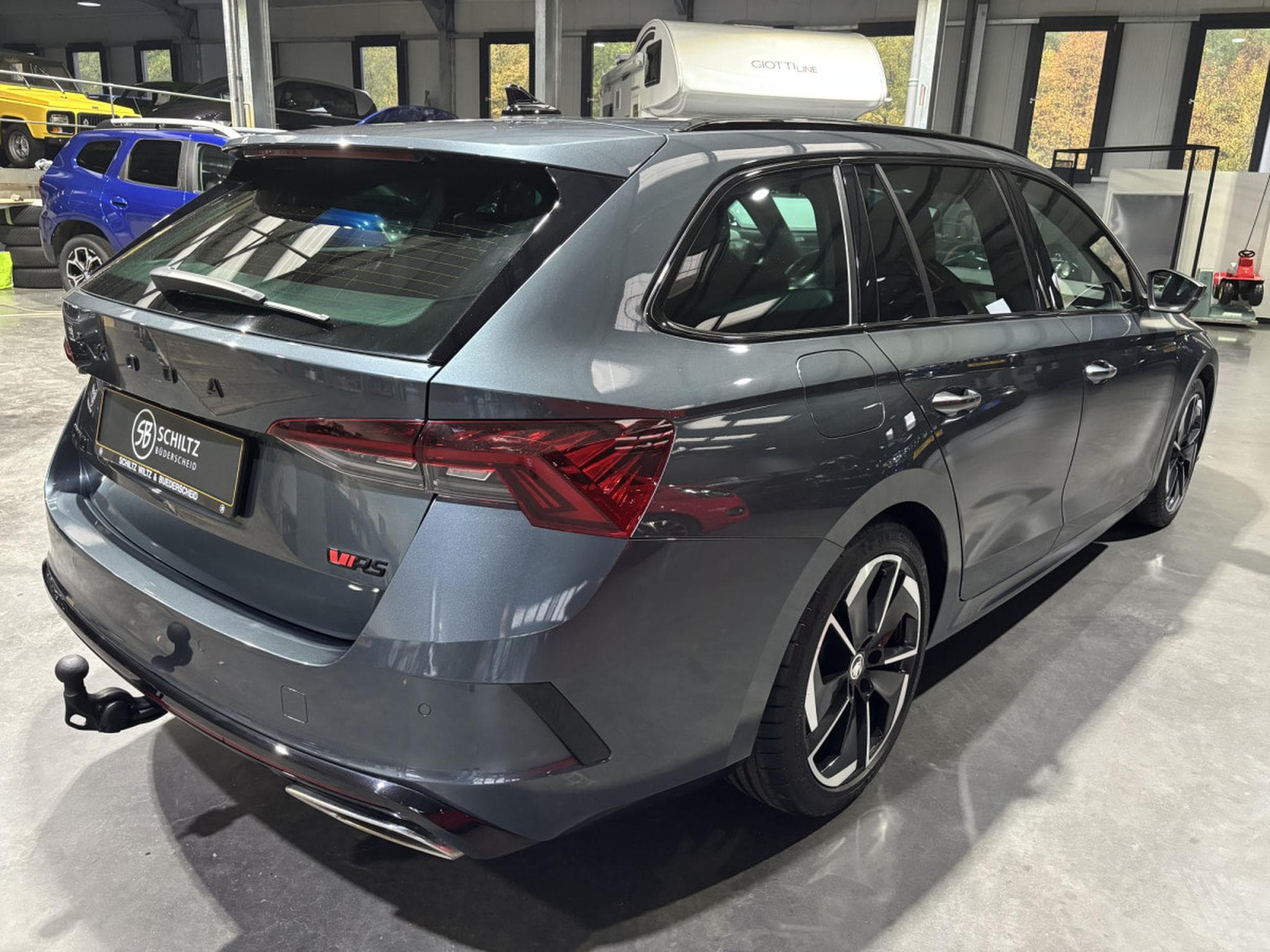 Skoda Octavia VRS 2.0 TSI 245 AT (2021) - Photo 3