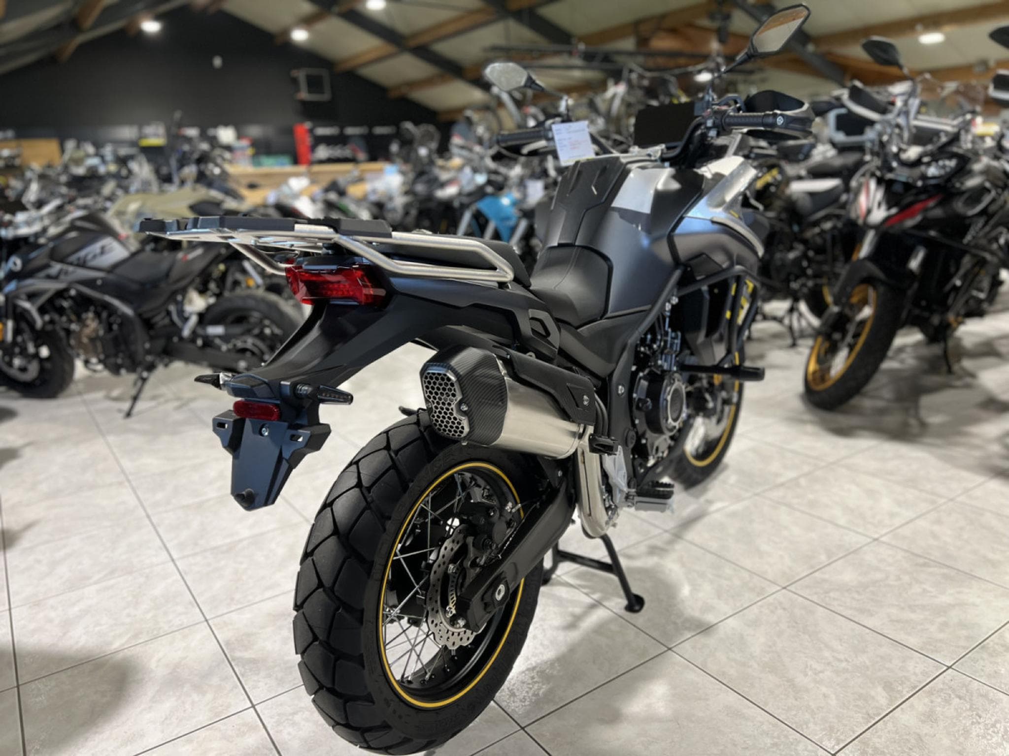 Voge 525DSX ANNIVERSARY GRIS (2026) - Foto 3