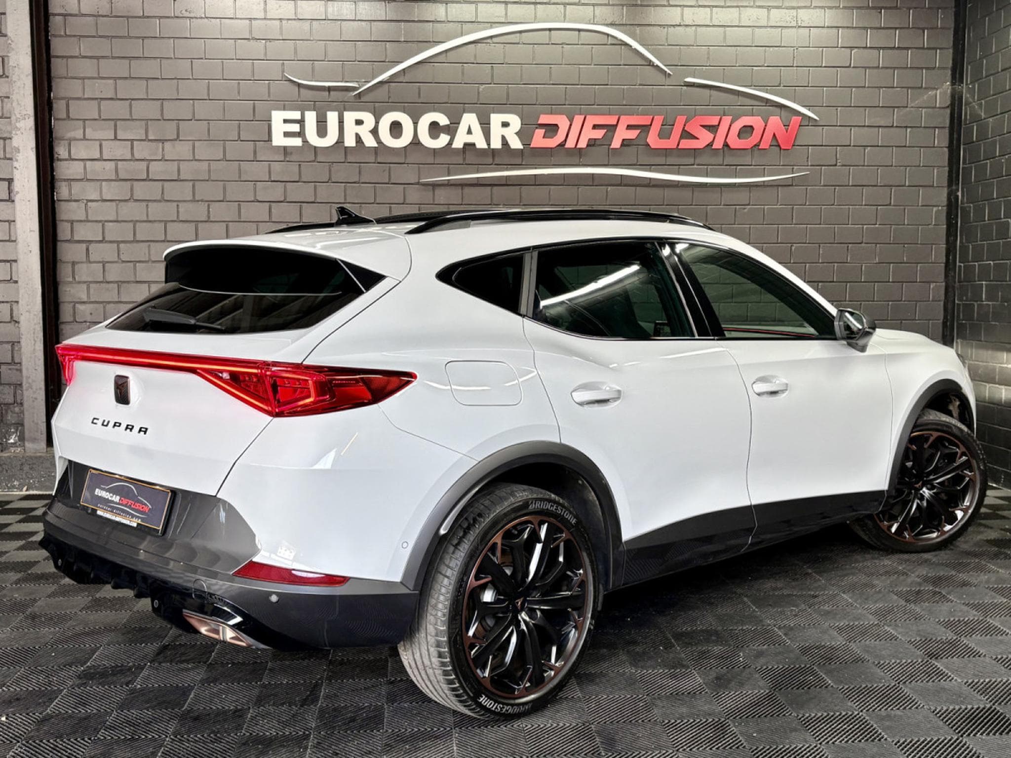 Cupra Formentor VZ 245CV eHybrid DSG6 *PANO *CAM 360°* *ATTELAGE* *BEATS* MA (2023) - Foto 6