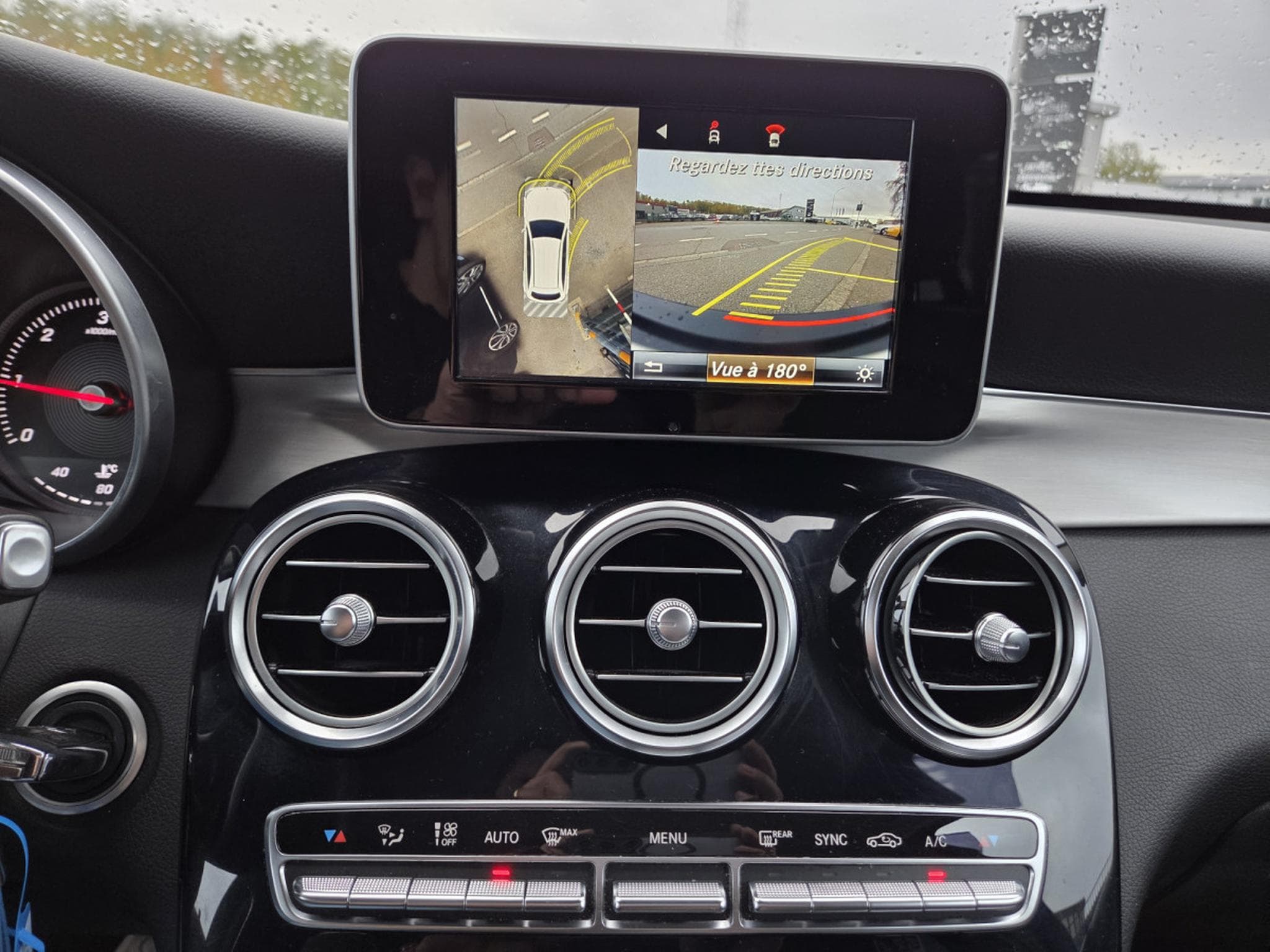 Mercedes GLC 220 AMG-LINE 4MATIC 9G-DCT (2017) - Photo 16