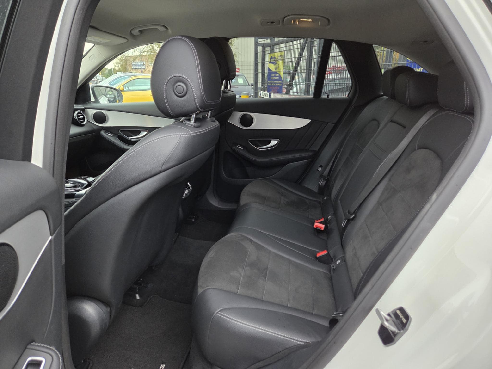 Mercedes GLC 220 AMG-LINE 4MATIC 9G-DCT (2017) - Photo 18