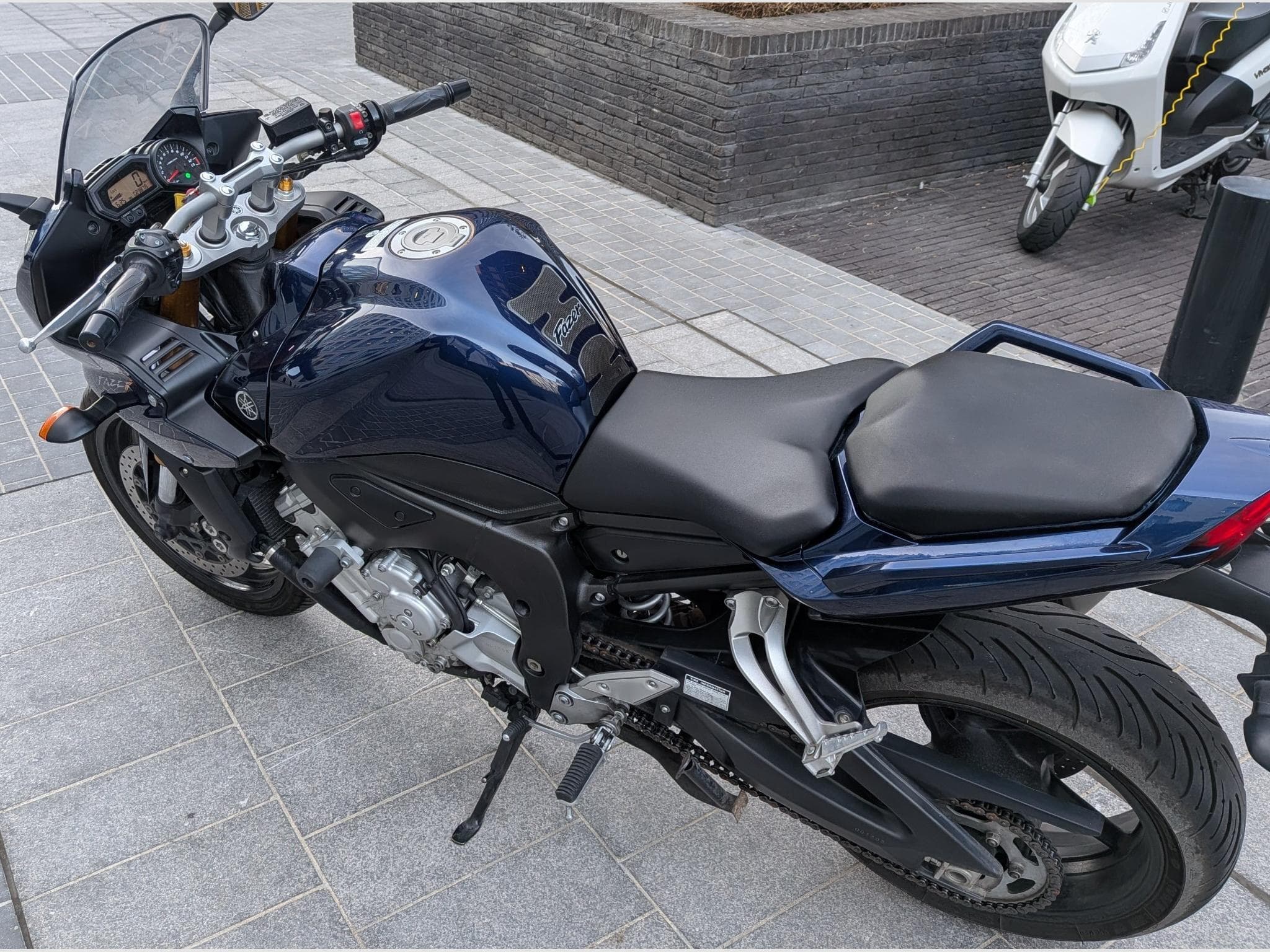 Yamaha Fazer FZ1 (2006) - Photo 2
