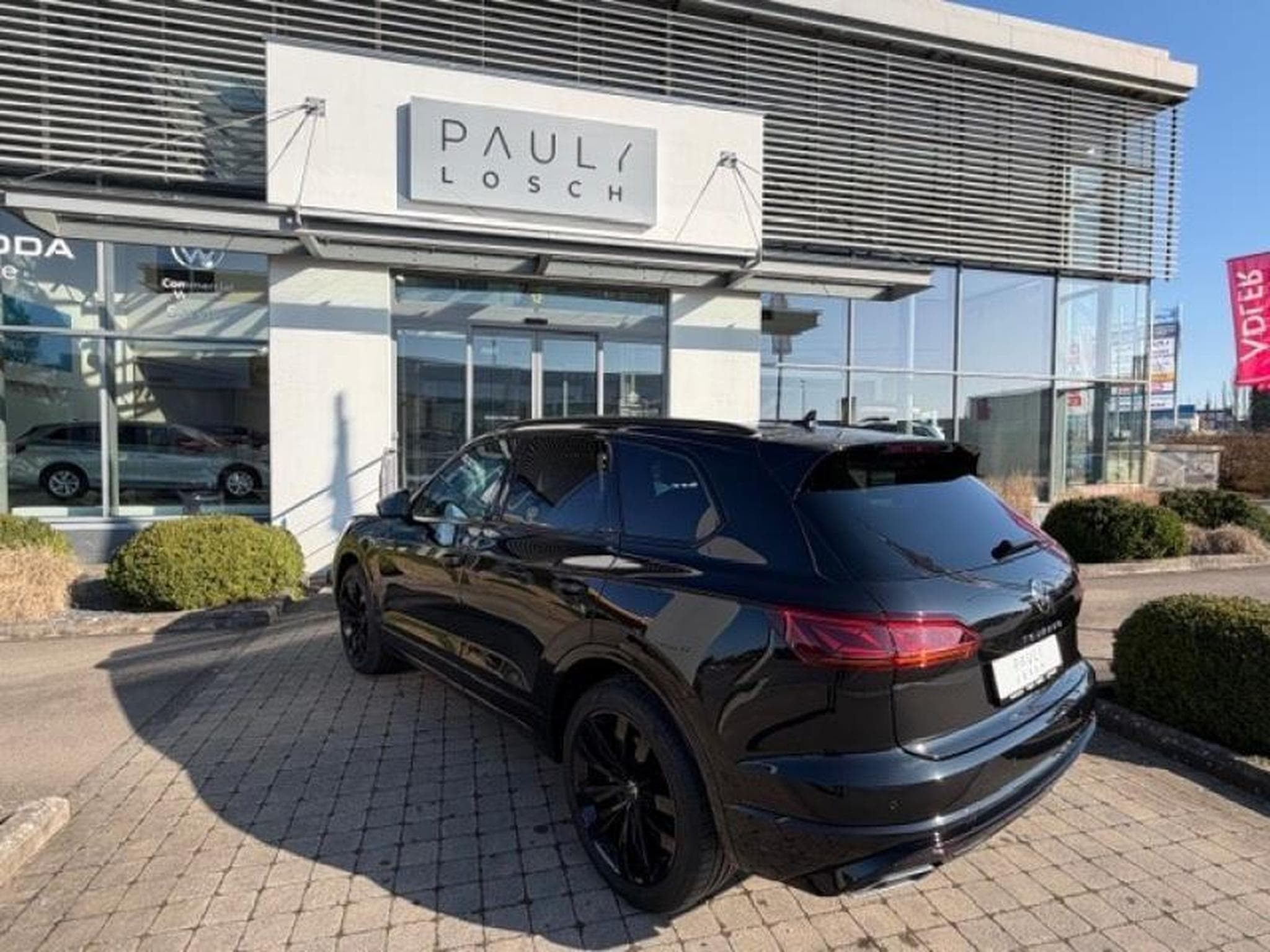 VW Touareg R-LINE+DSG+PANO (2022) - Photo 6
