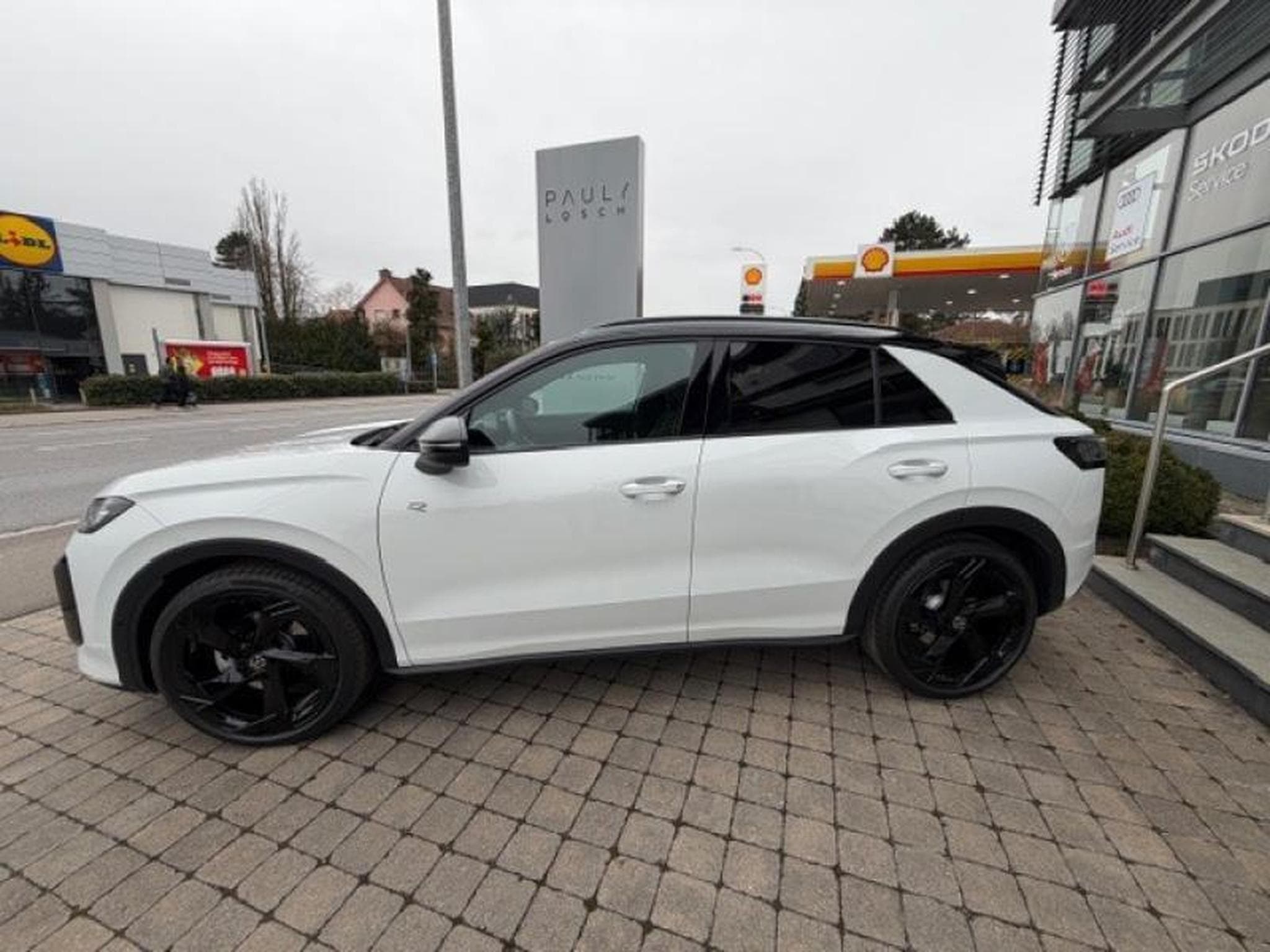VW T-Roc R-LINE+DSG (2025) - Photo 5
