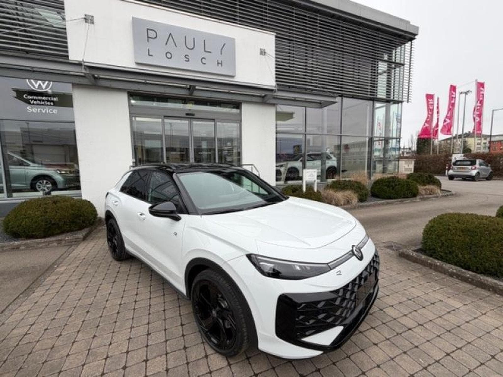 VW T-Roc R-LINE+DSG (2025) - Photo 1
